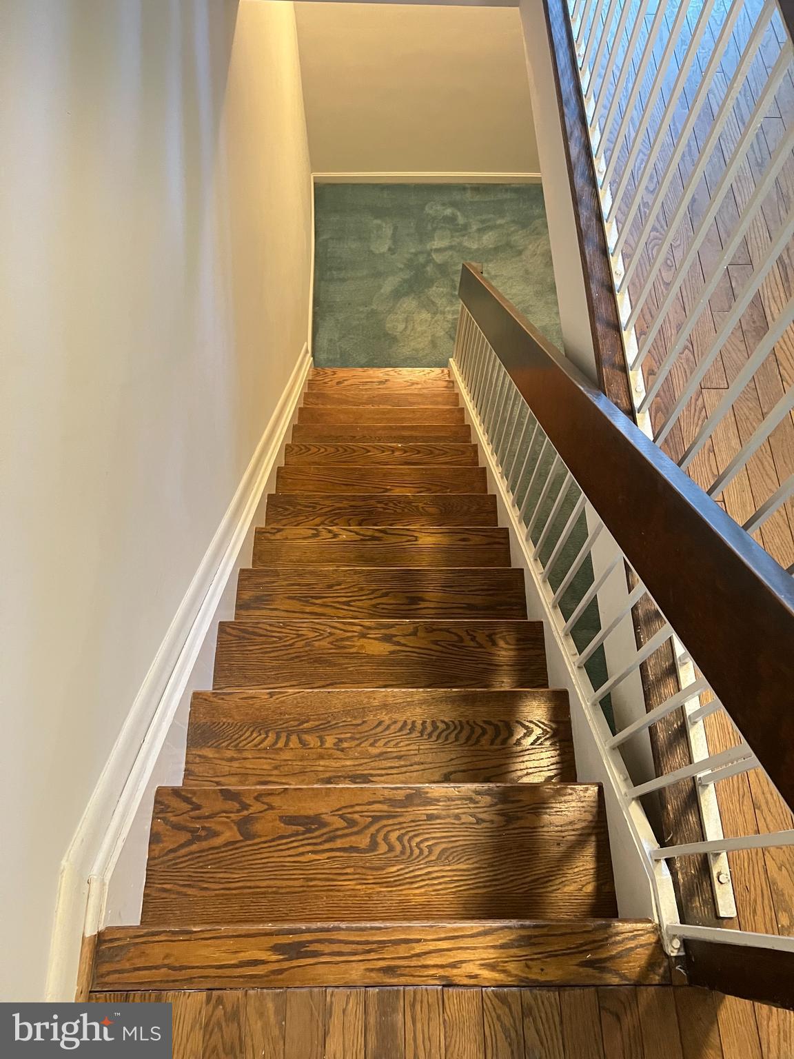 GOLF COURSE SQUARE - Residential Lease