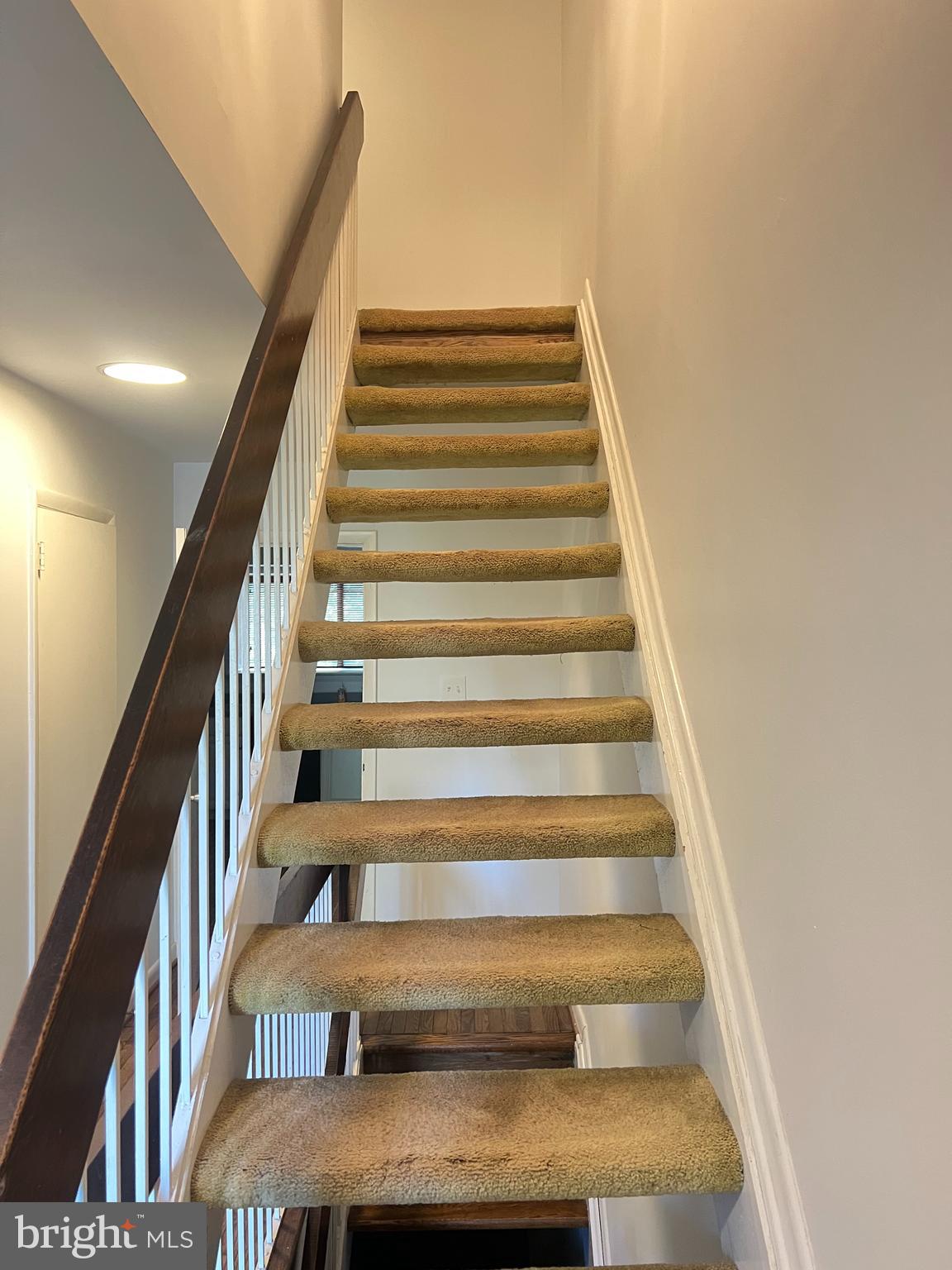 GOLF COURSE SQUARE - Residential Lease