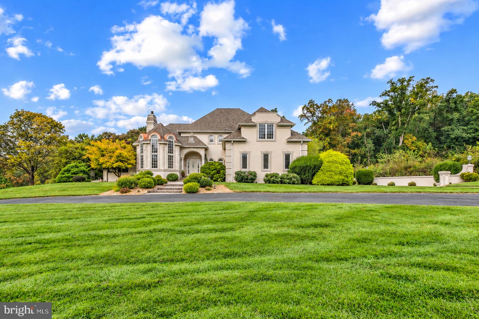 4013 CLOVERLAND DRIVE