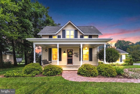 Photo of 8556 Opal Road, WARRENTON, VA 20186 (MLS # VAFQ2023156)