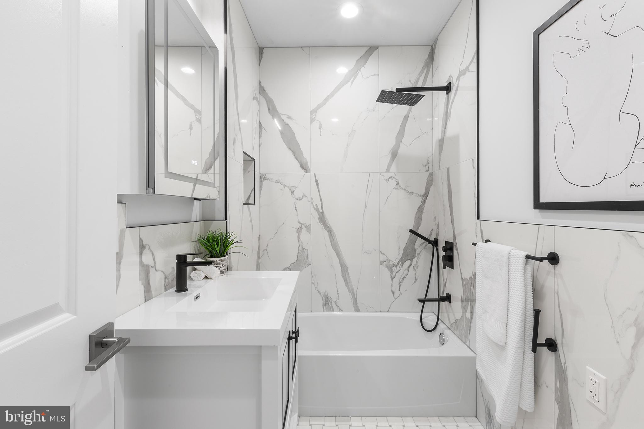 BELLA VISTA - Residential