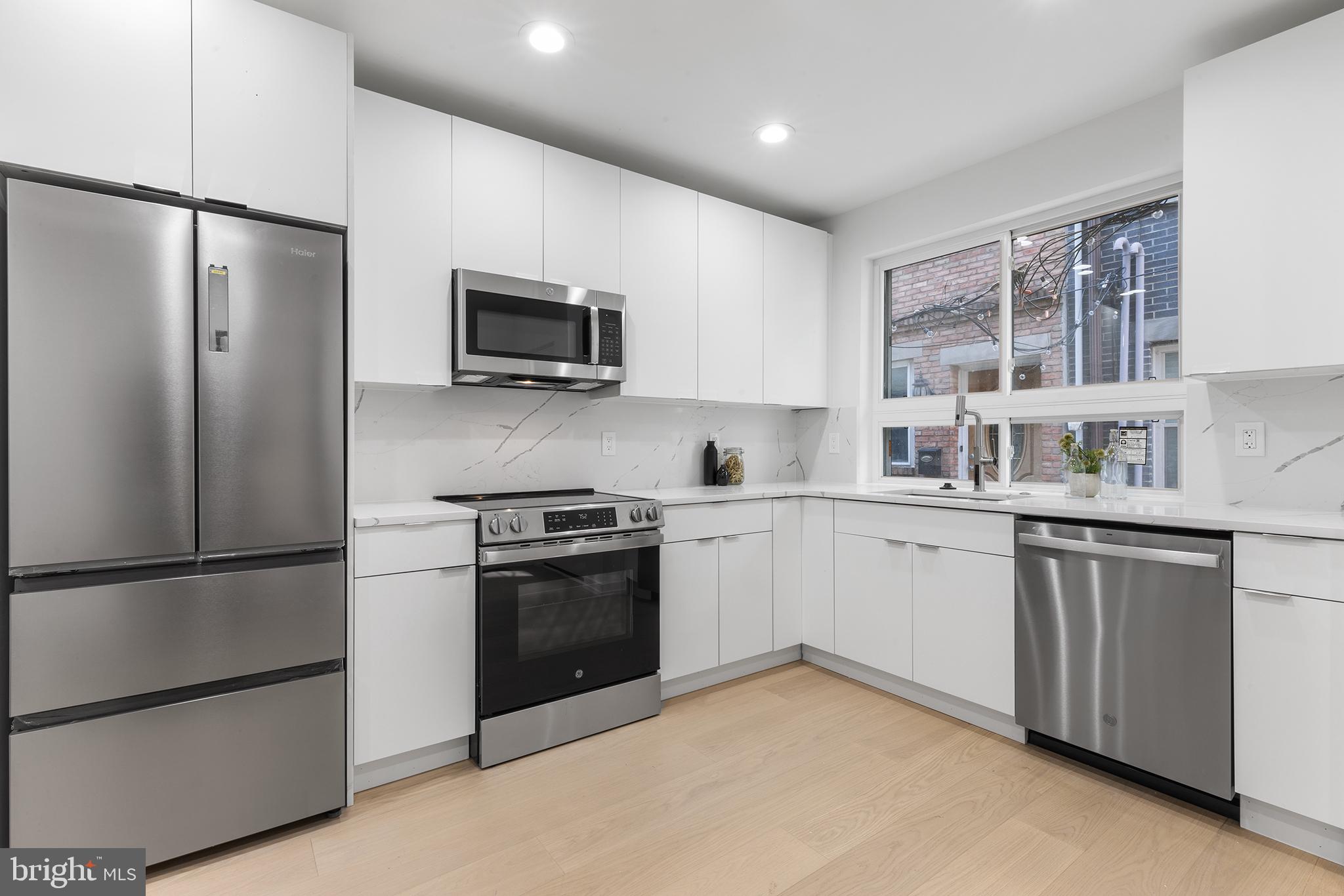 BELLA VISTA - Residential