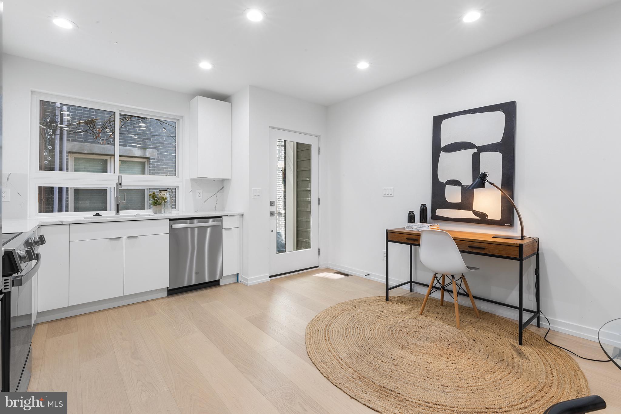 BELLA VISTA - Residential