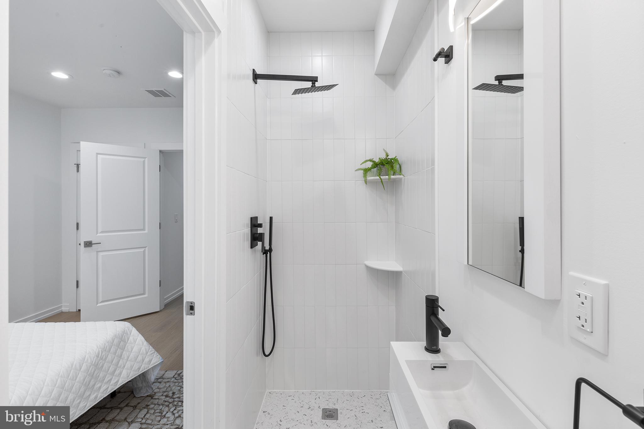 BELLA VISTA - Residential