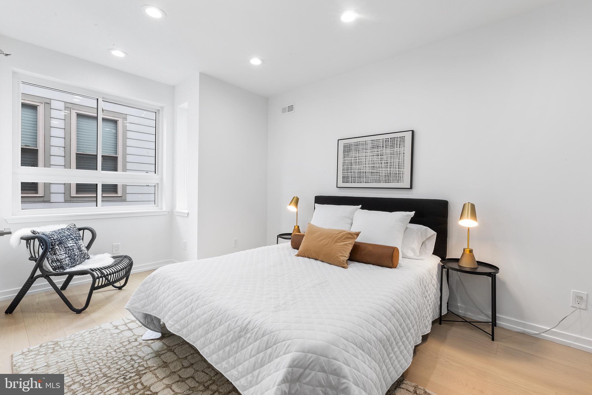 BELLA VISTA - Residential