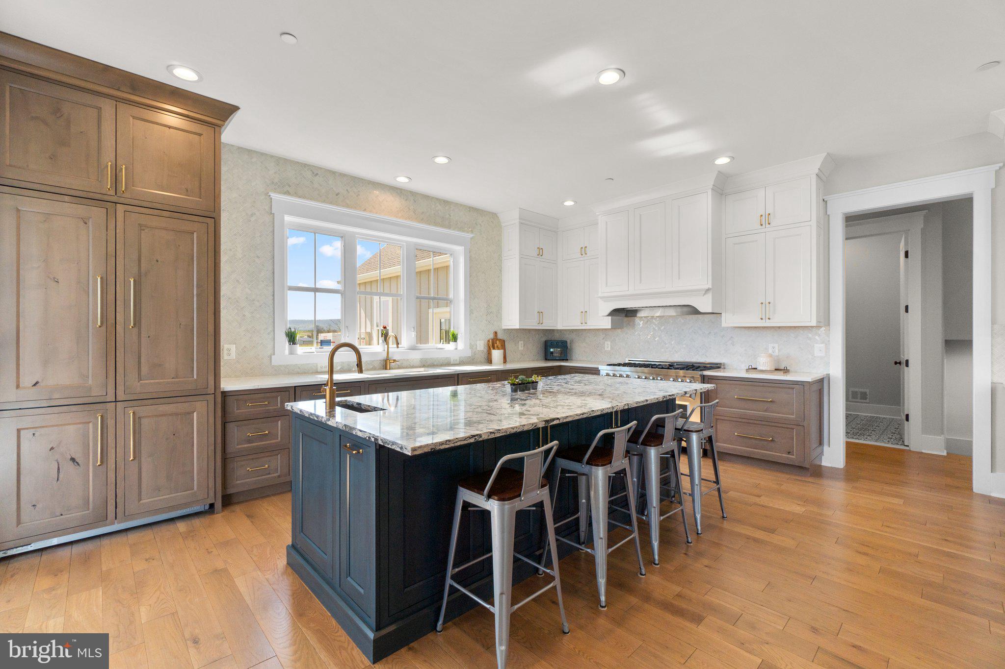 MIDDLETOWN - Residential