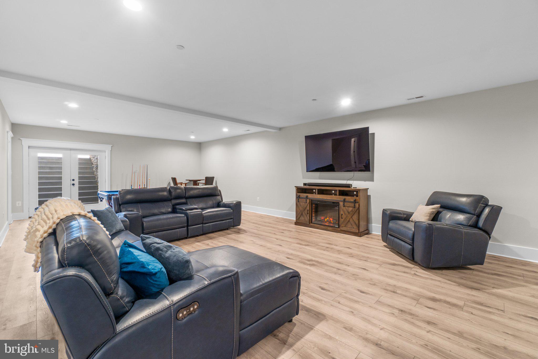 MIDDLETOWN - Residential