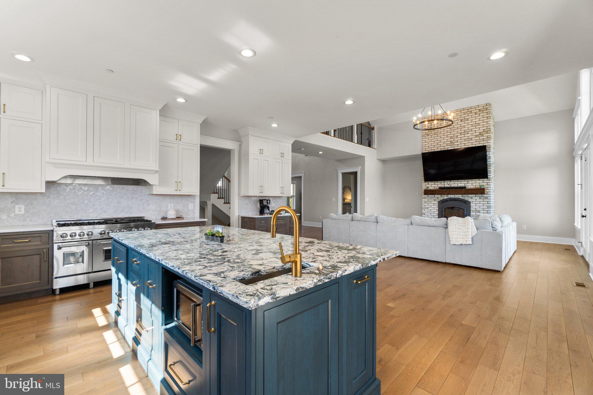 MIDDLETOWN - Residential