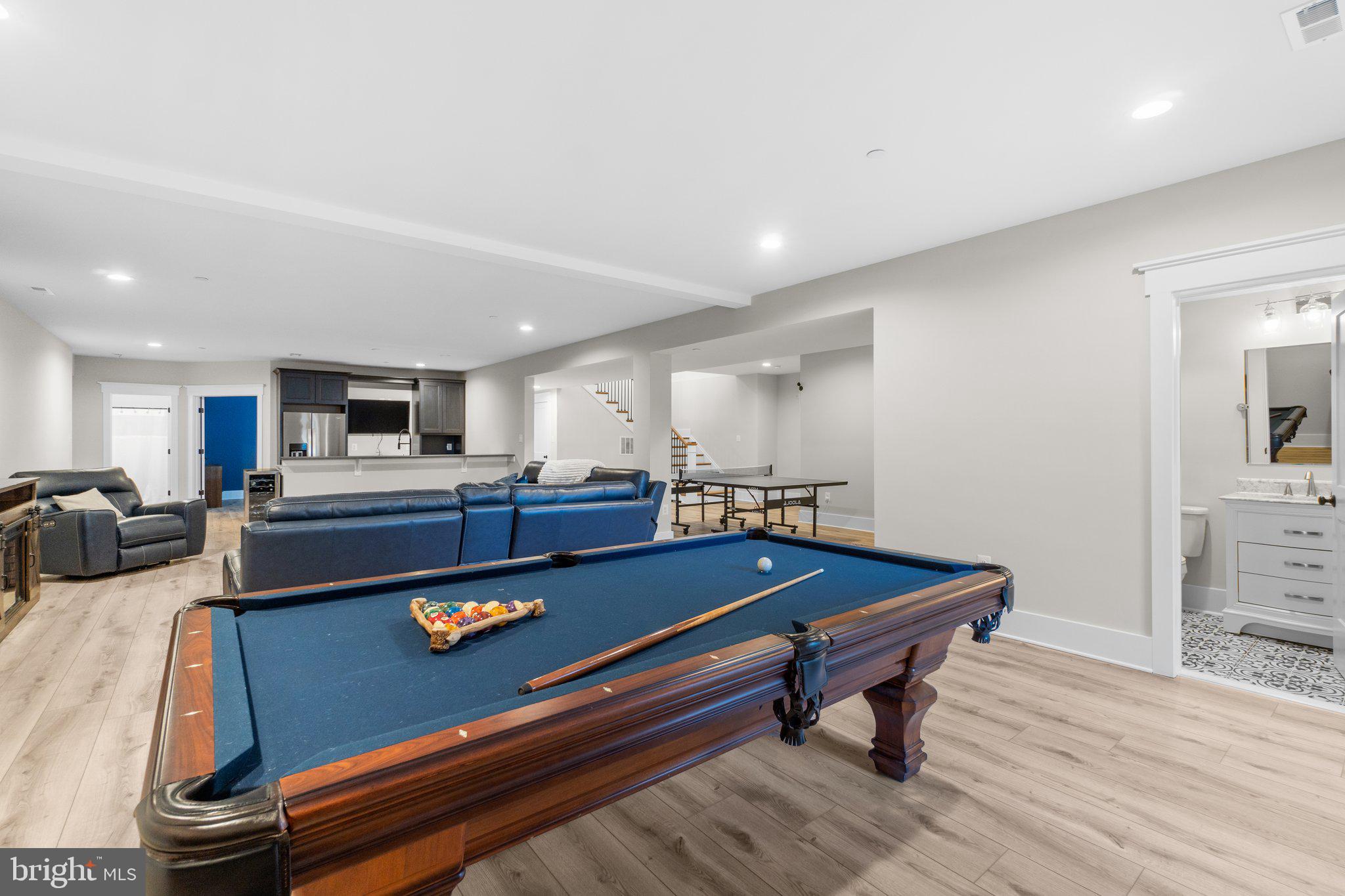 MIDDLETOWN - Residential