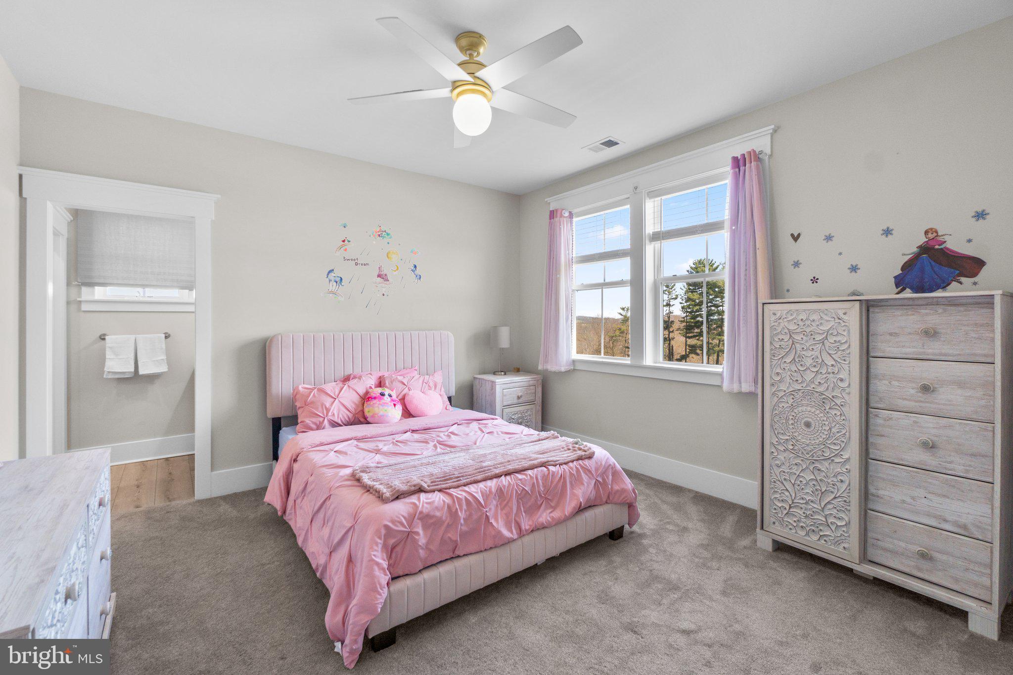 MIDDLETOWN - Residential