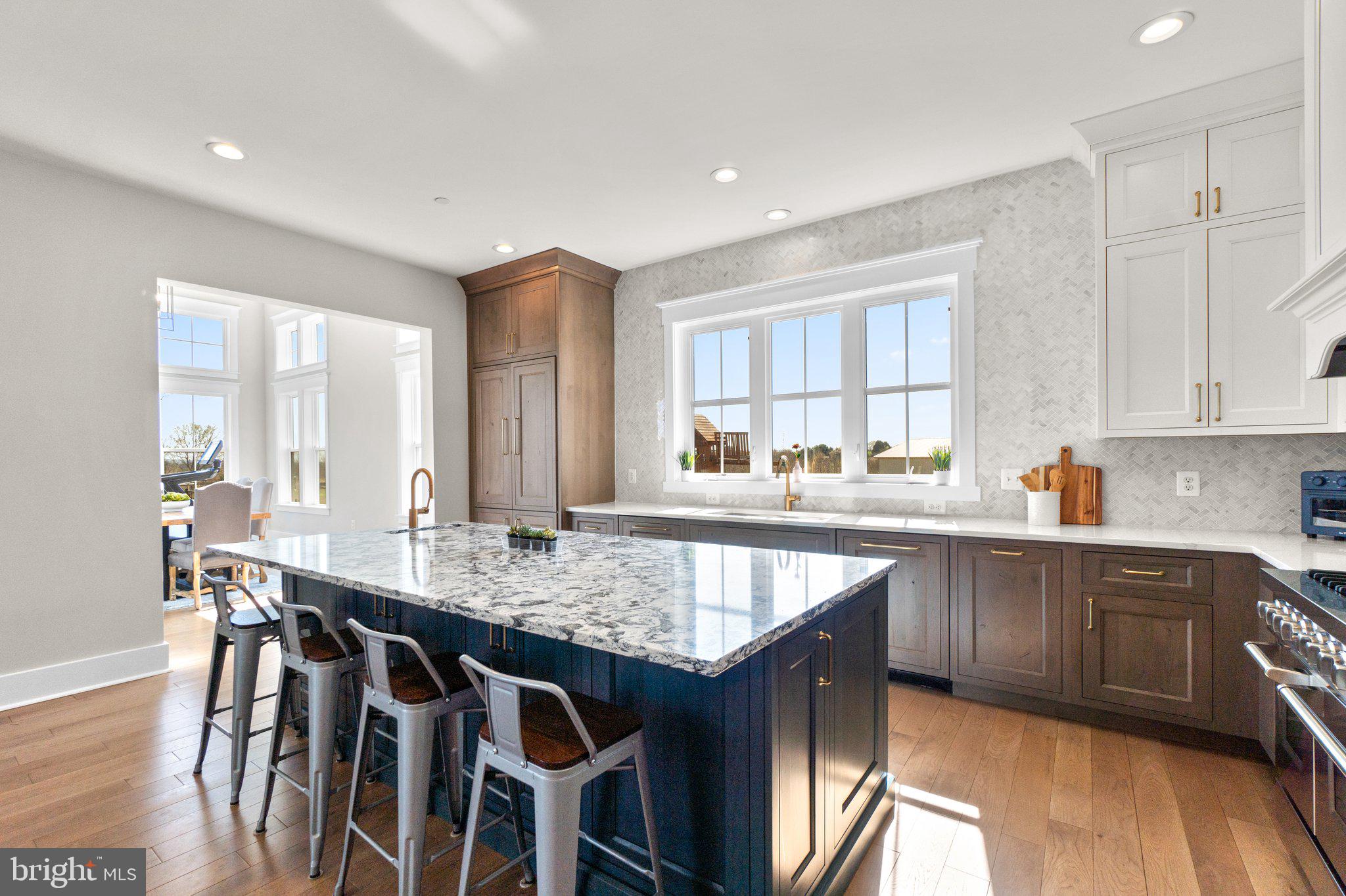 MIDDLETOWN - Residential