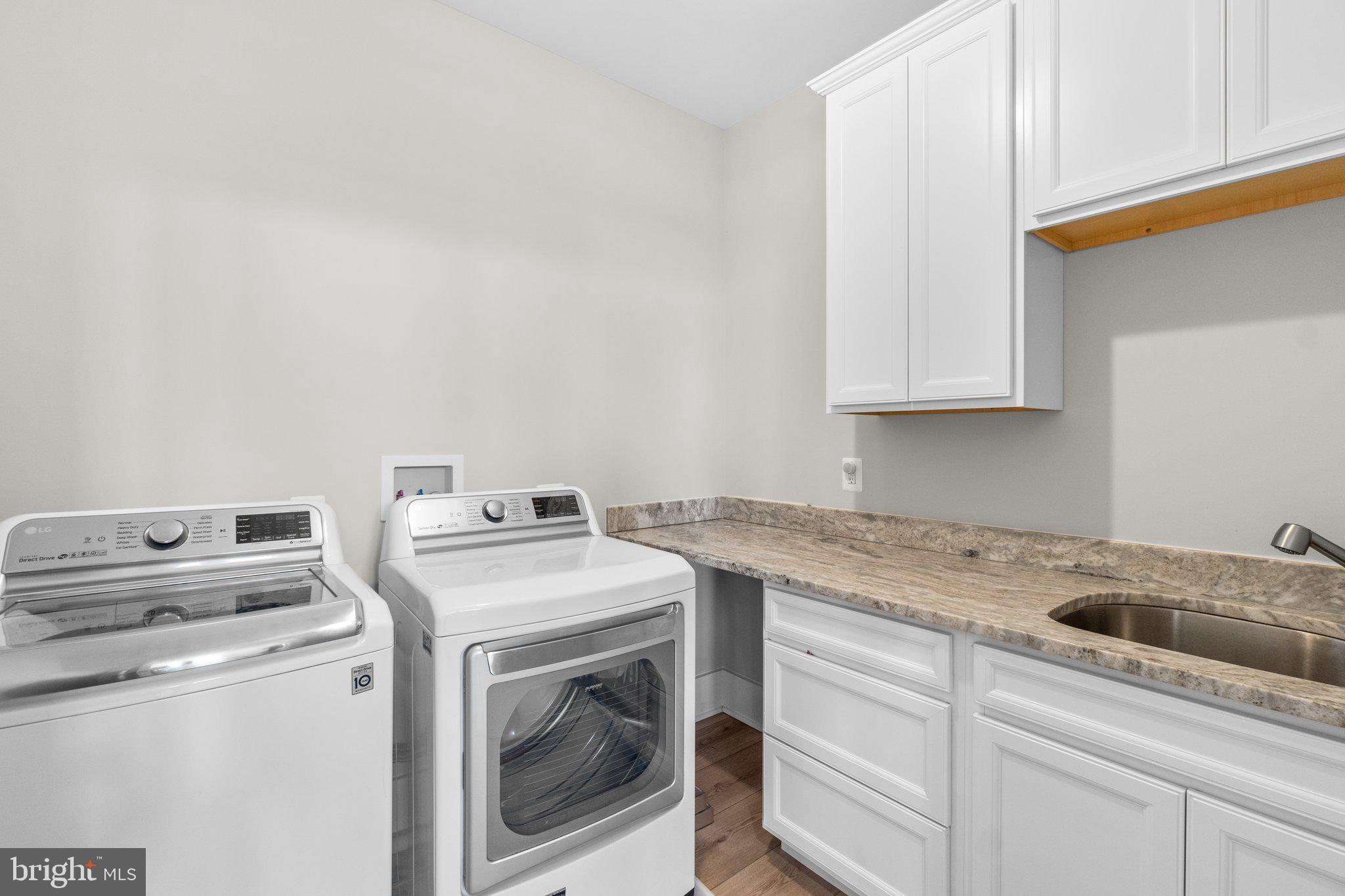 MIDDLETOWN - Residential