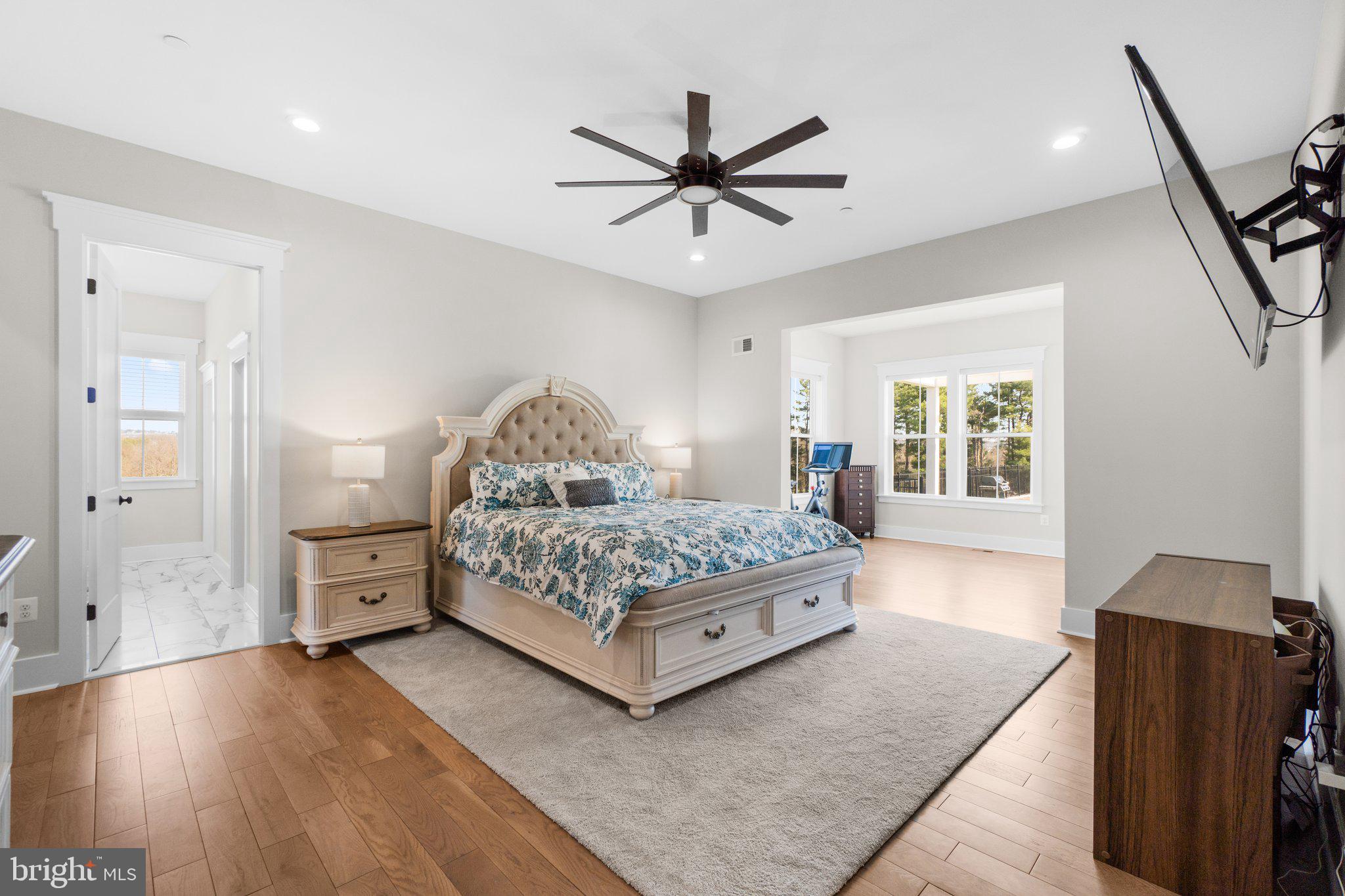 MIDDLETOWN - Residential