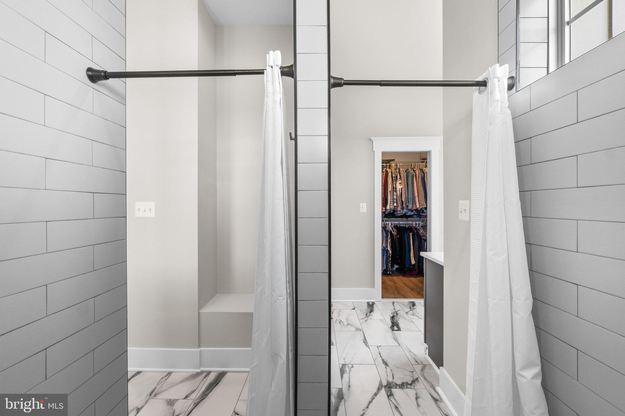 MIDDLETOWN - Residential