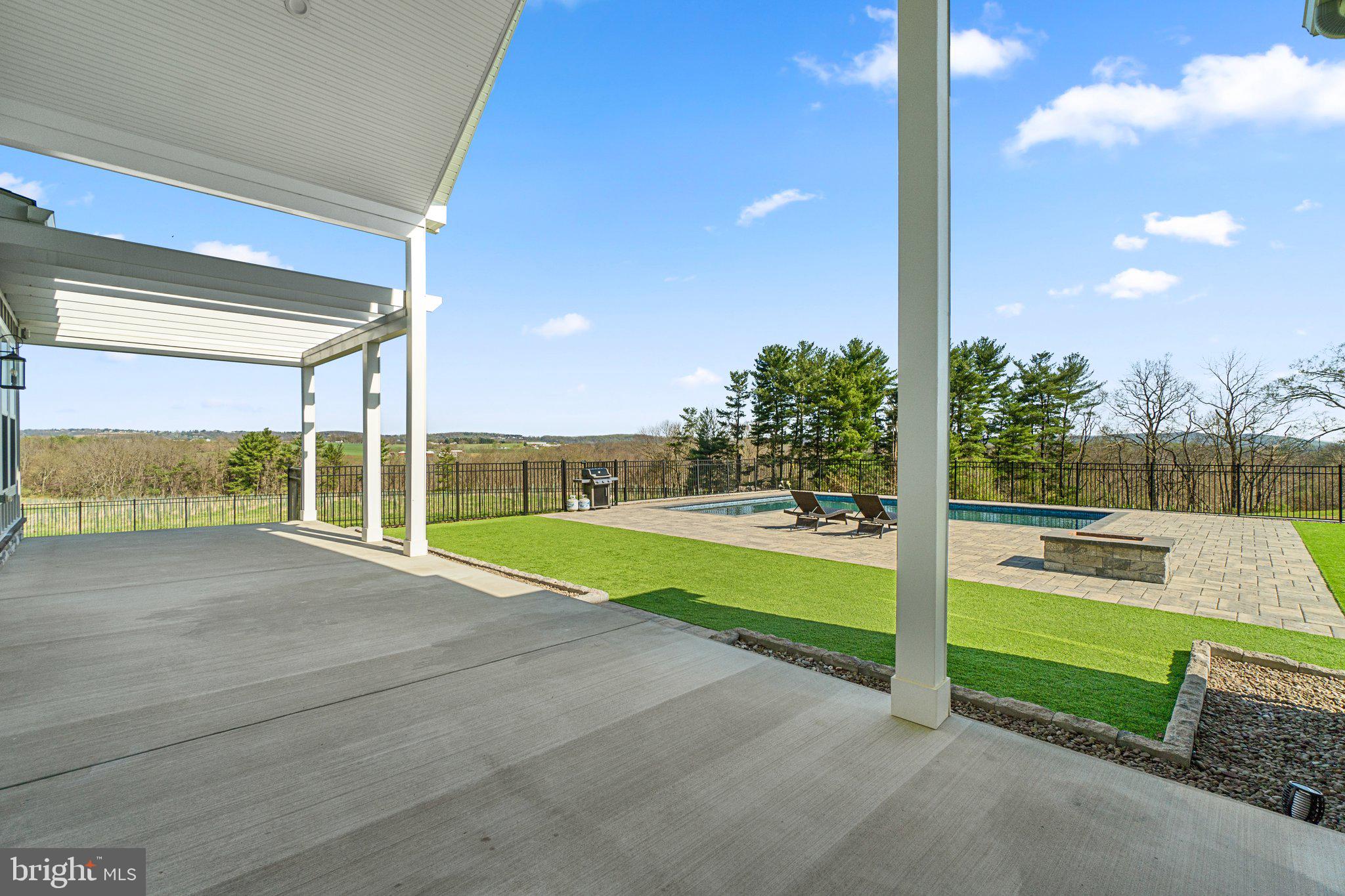 MIDDLETOWN - Residential