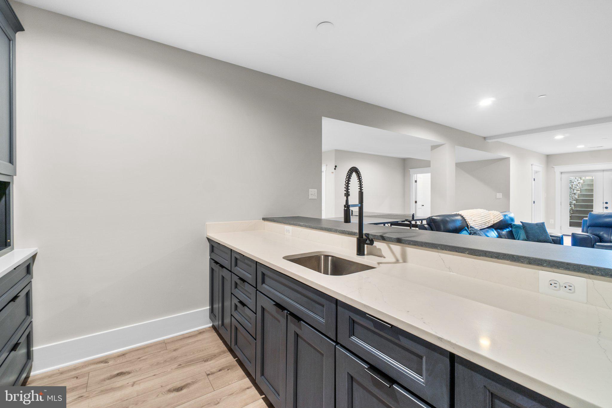 MIDDLETOWN - Residential