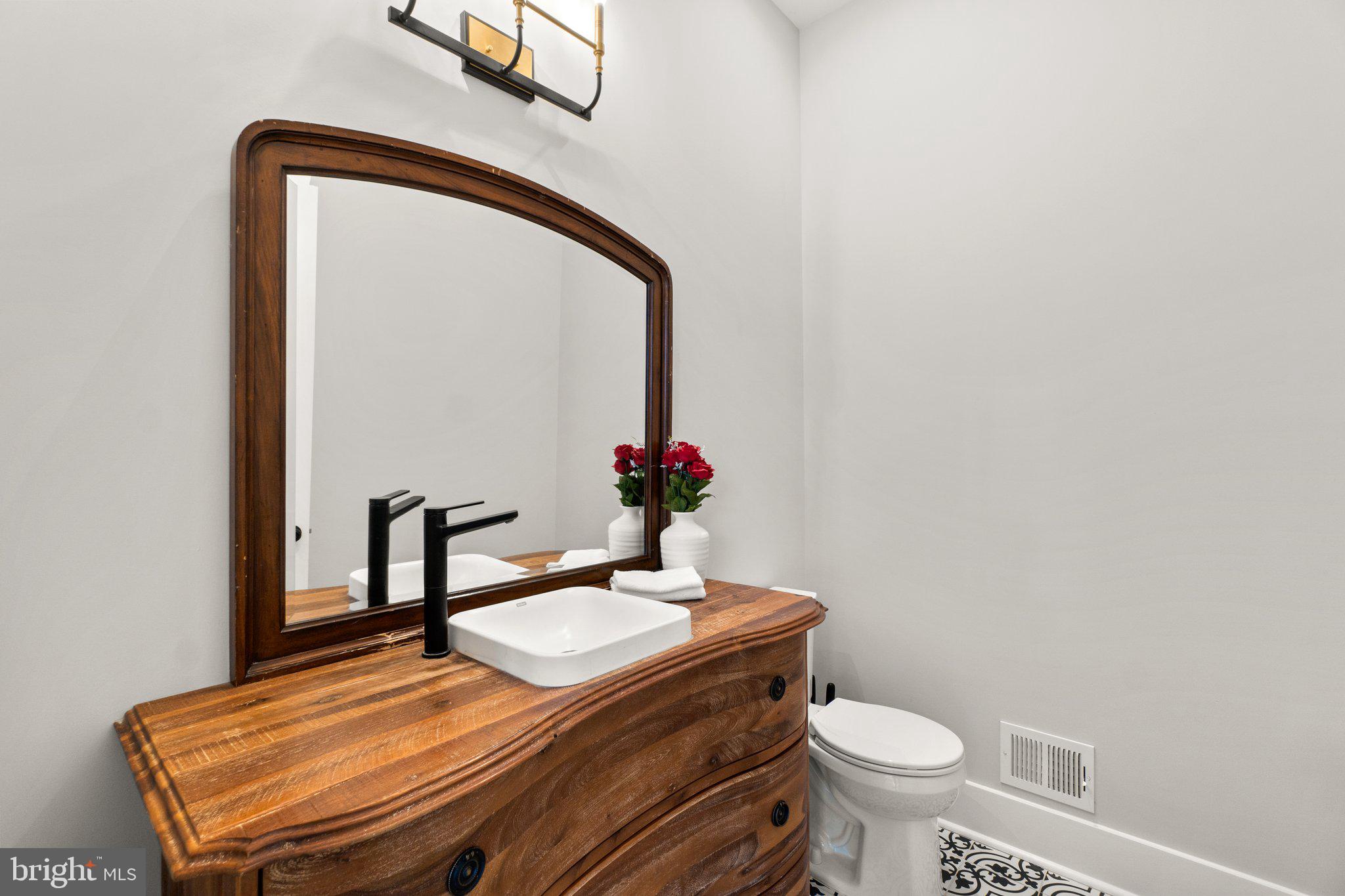 MIDDLETOWN - Residential