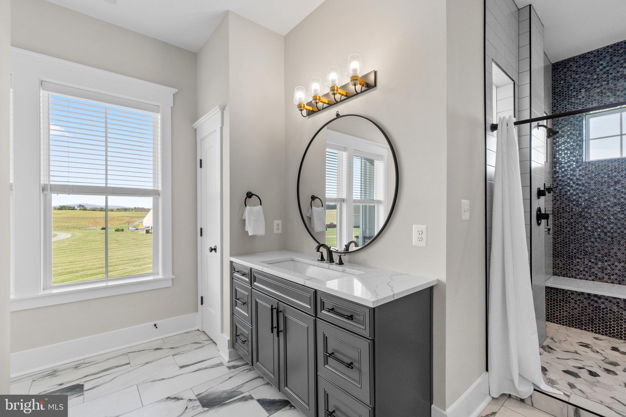 MIDDLETOWN - Residential