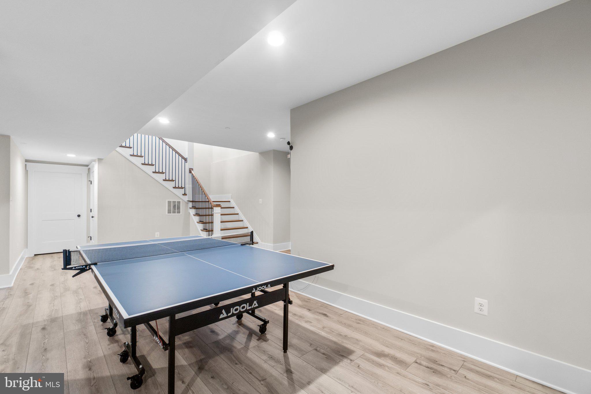 MIDDLETOWN - Residential