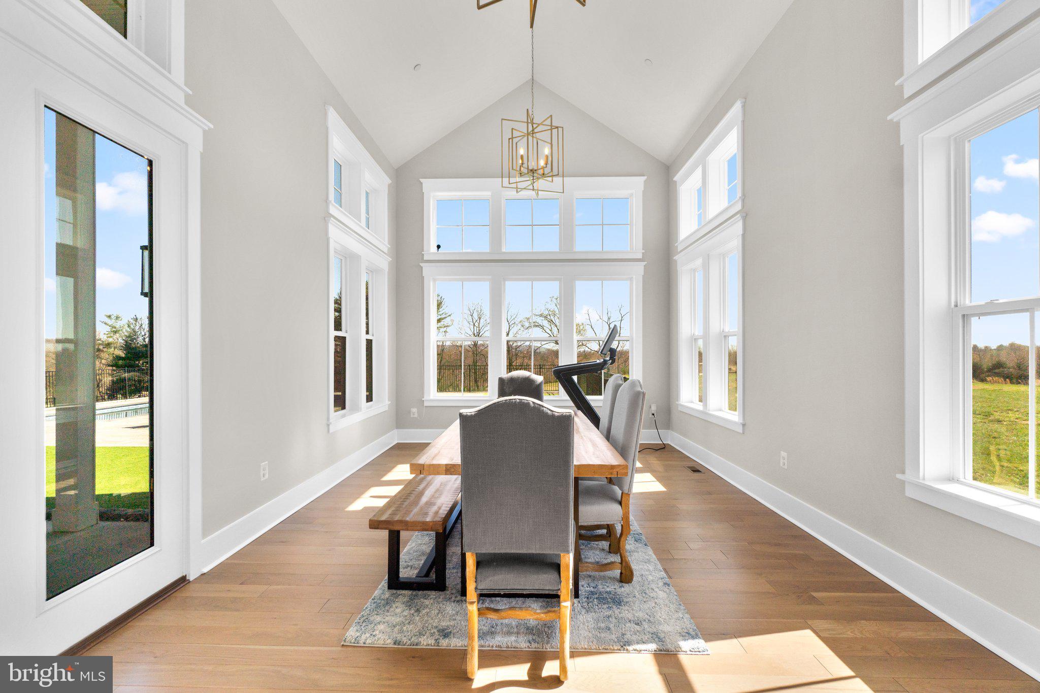 MIDDLETOWN - Residential