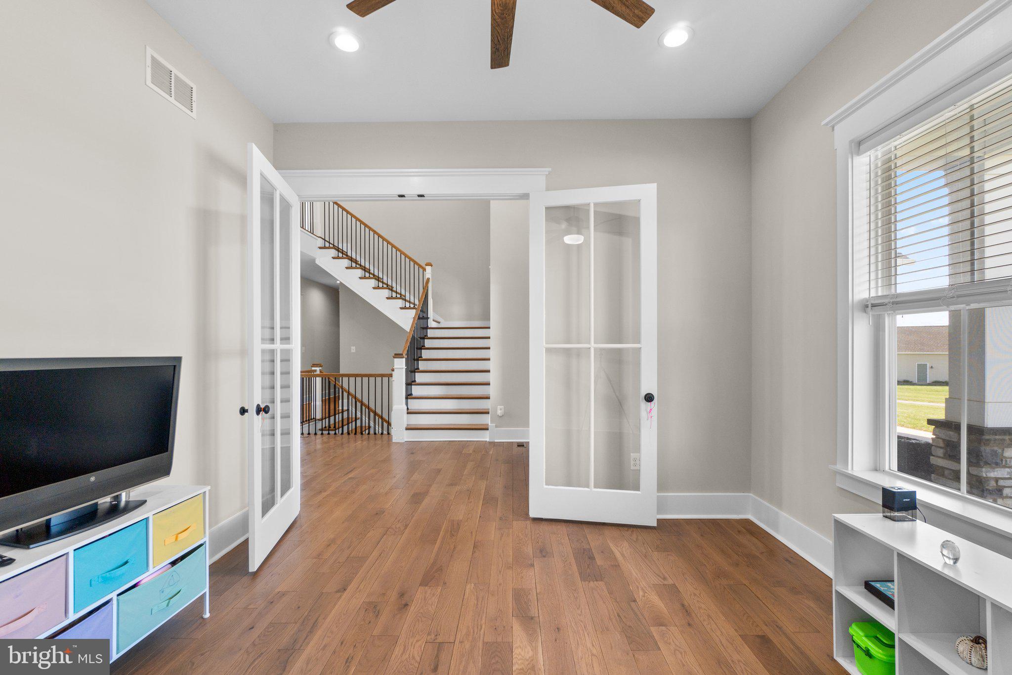 MIDDLETOWN - Residential