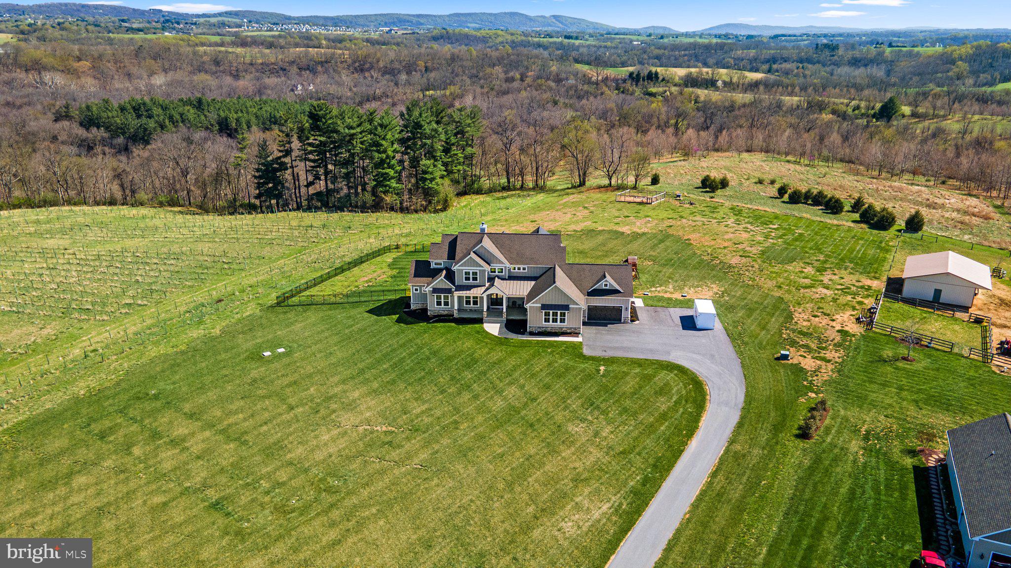 MIDDLETOWN - Residential