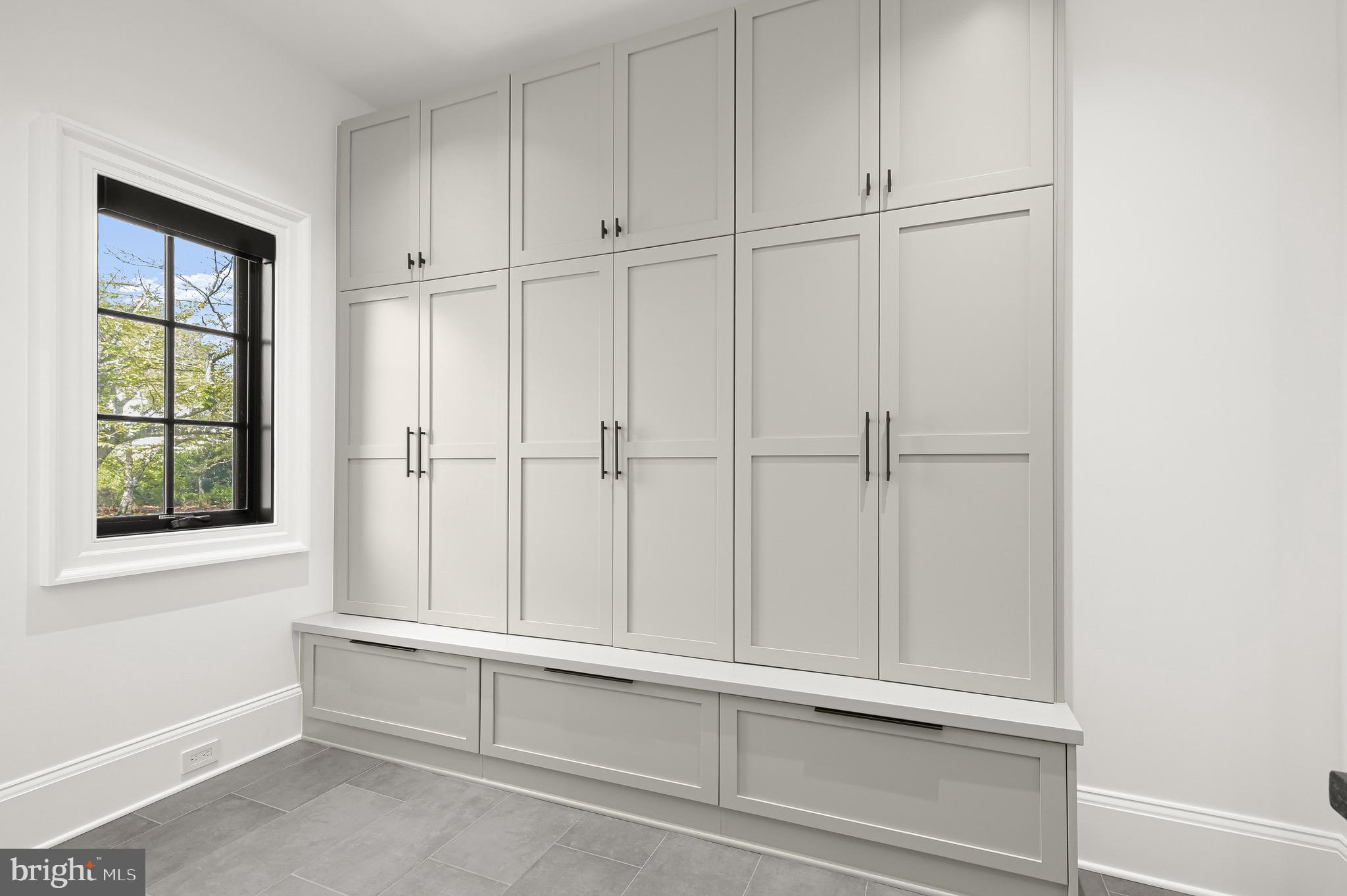 KENWOOD - Residential