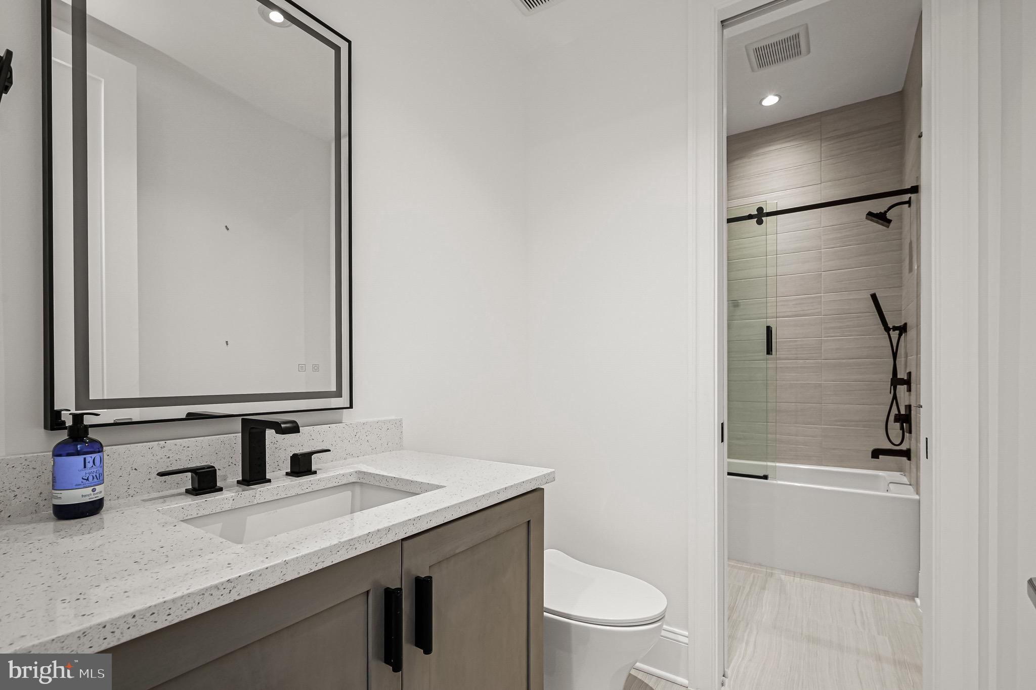 KENWOOD - Residential