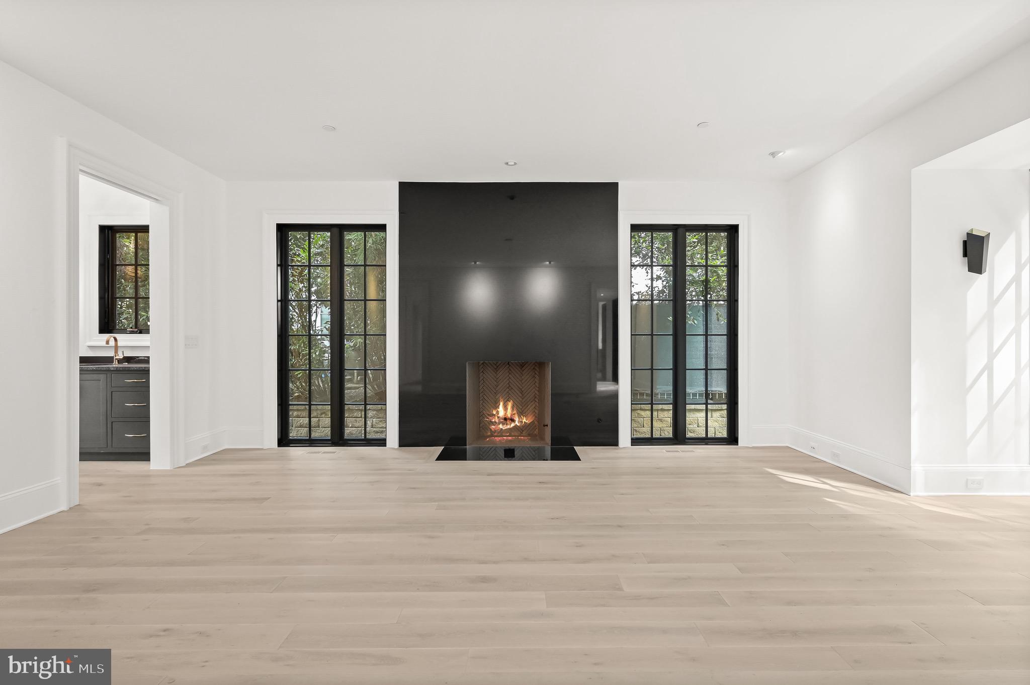 KENWOOD - Residential