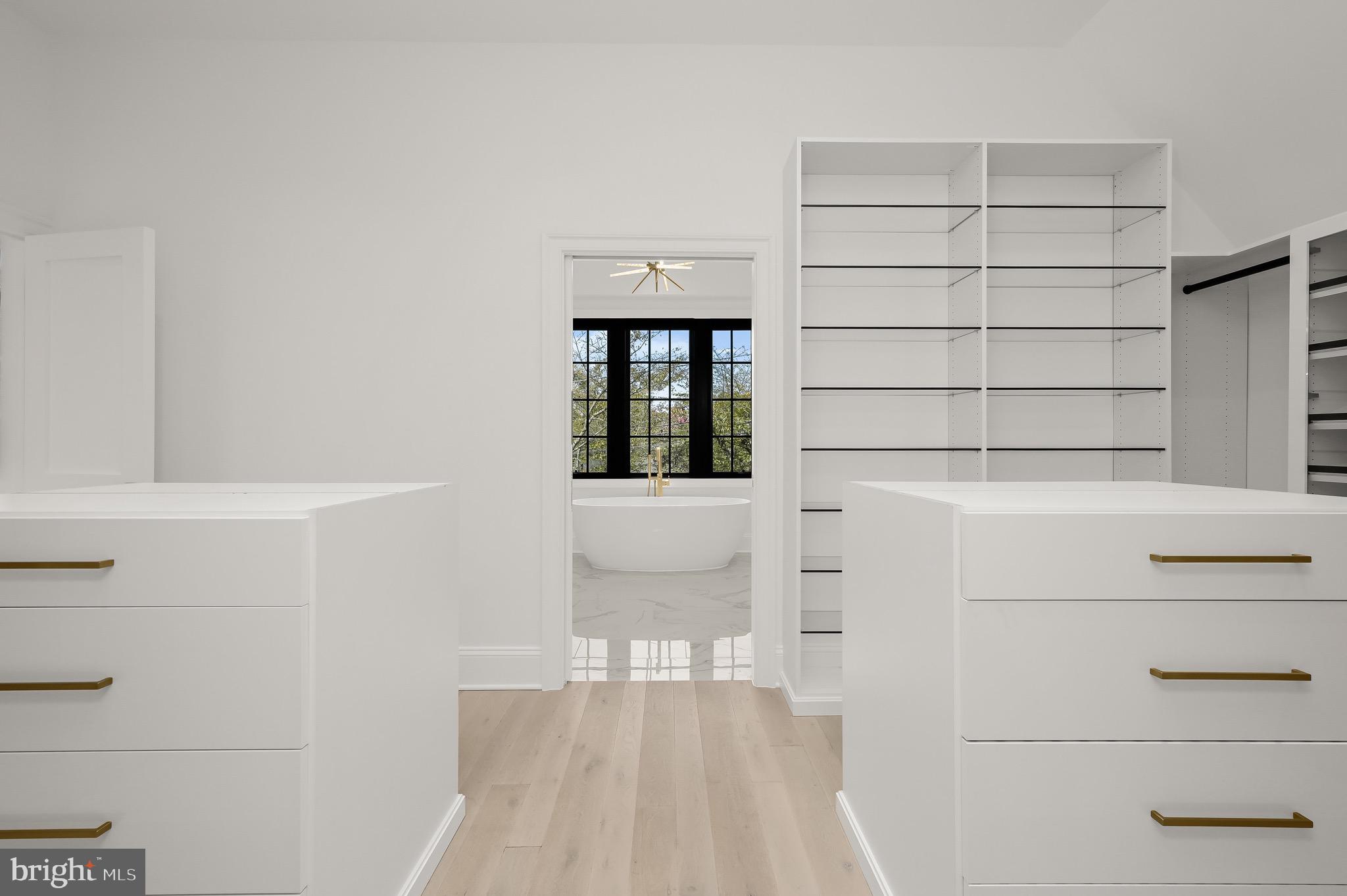 KENWOOD - Residential