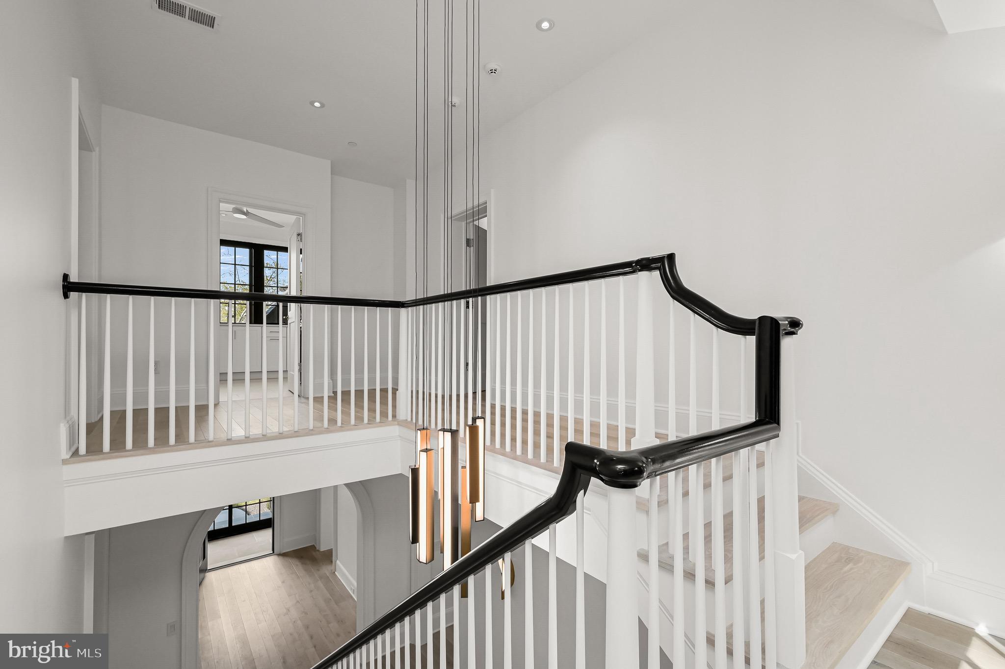 KENWOOD - Residential