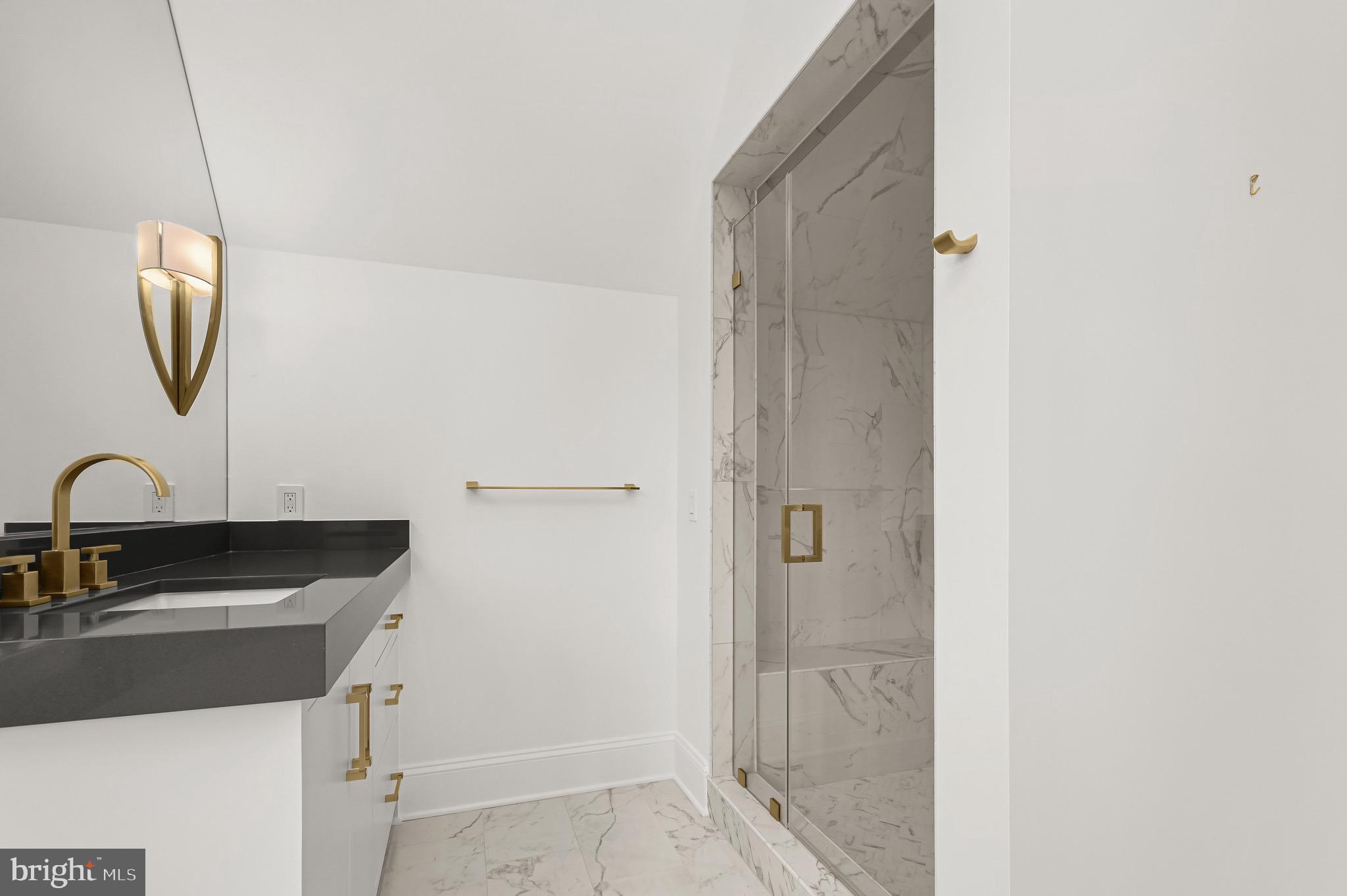 KENWOOD - Residential