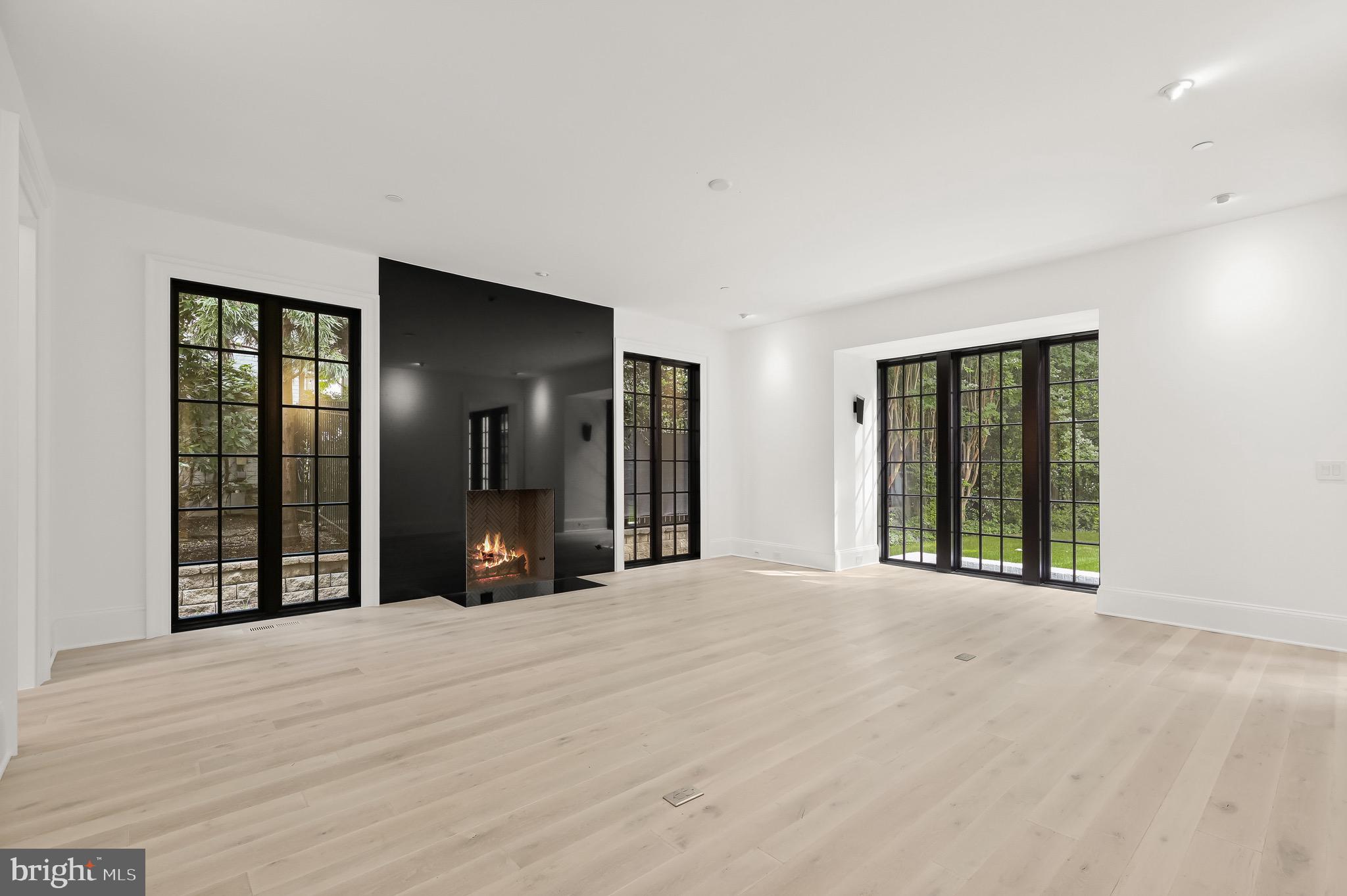 KENWOOD - Residential