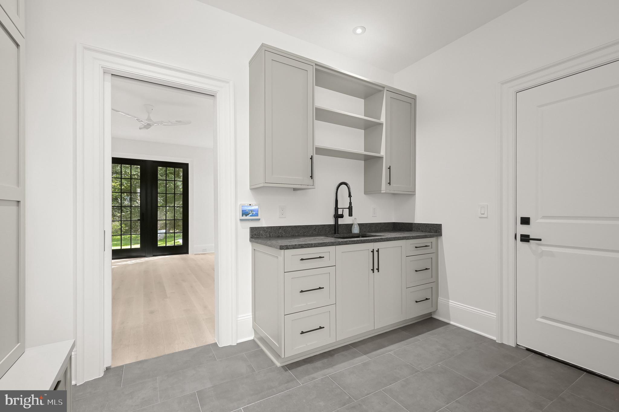 KENWOOD - Residential