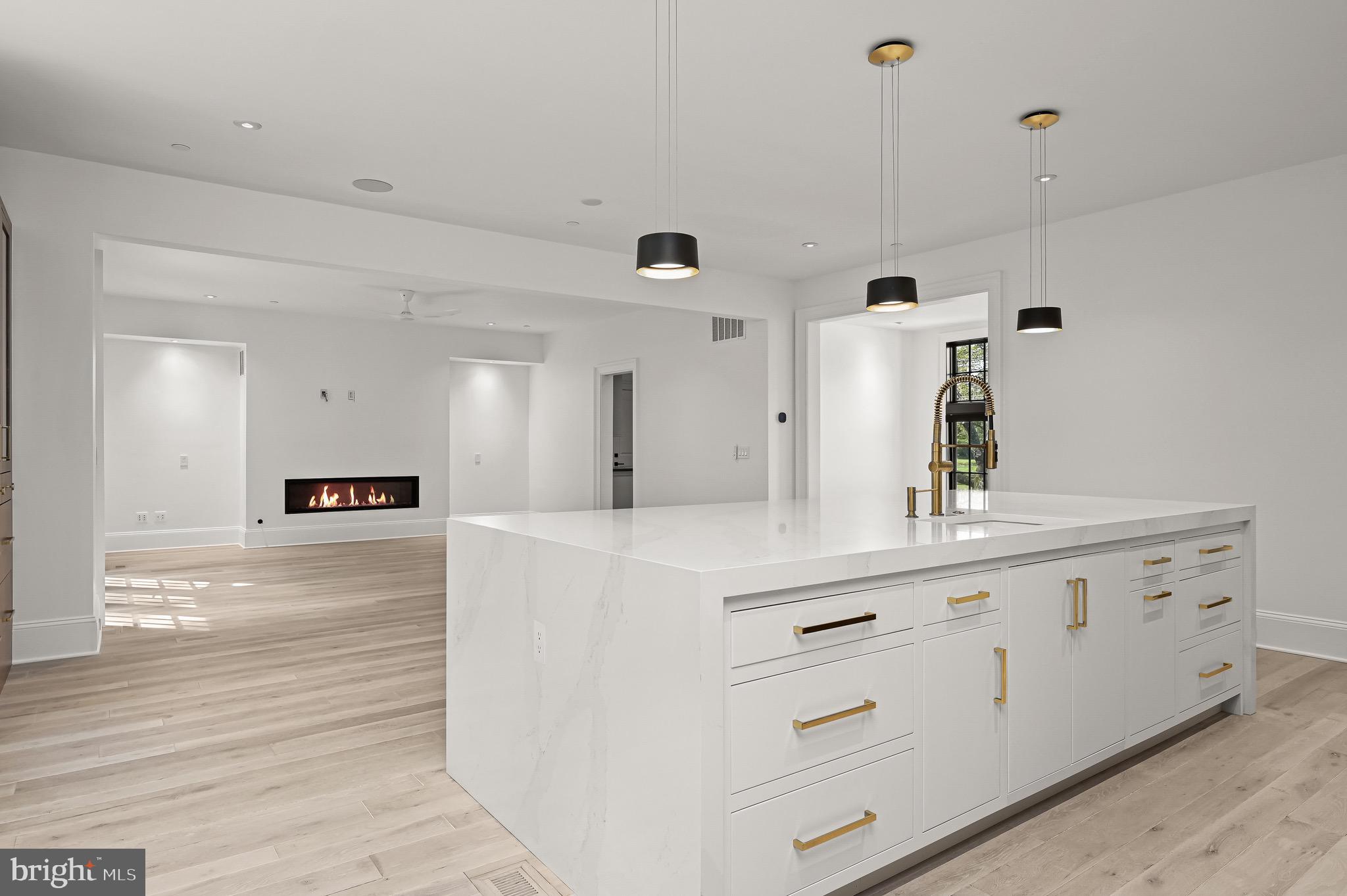 KENWOOD - Residential