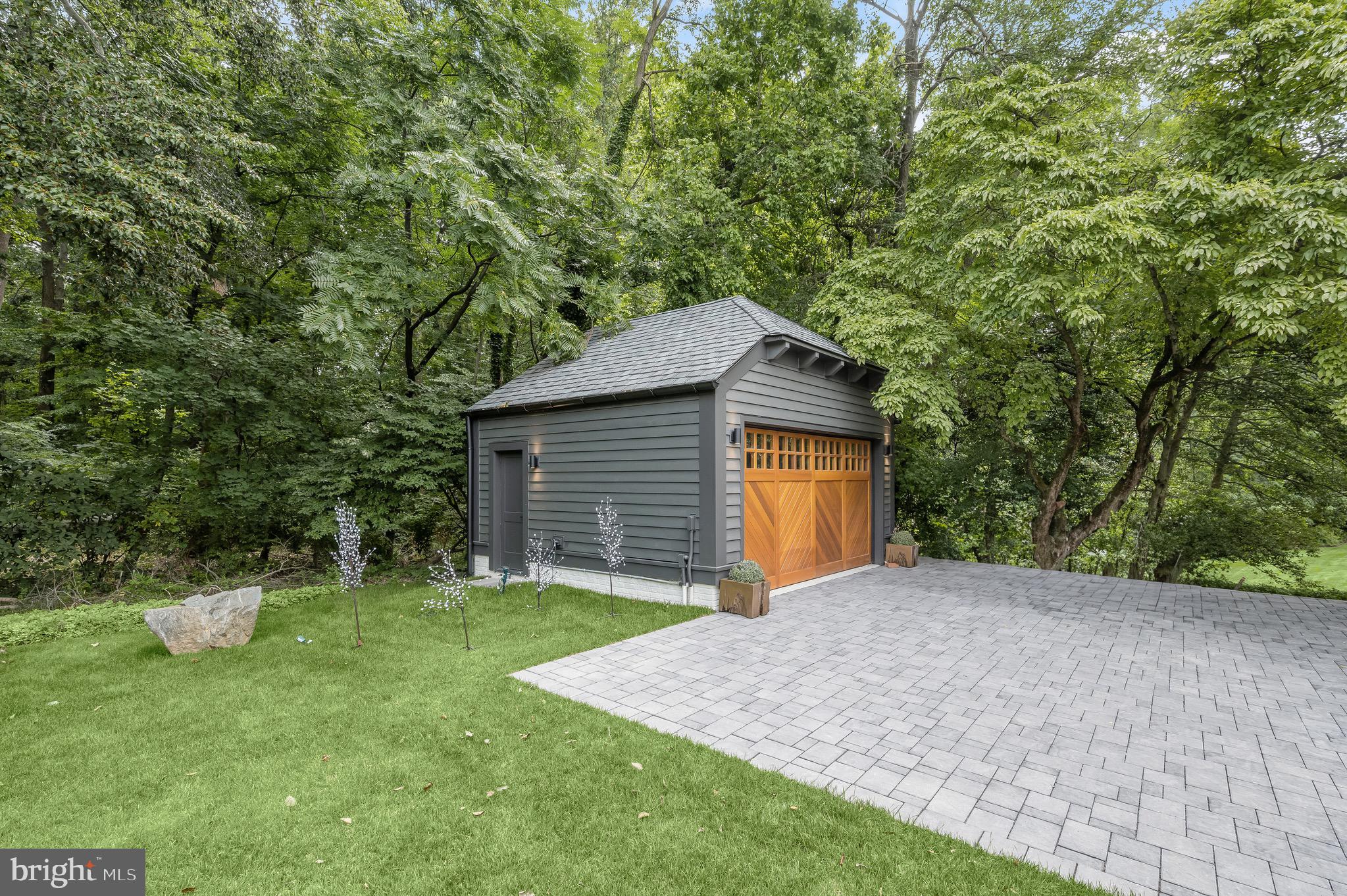 KENWOOD - Residential