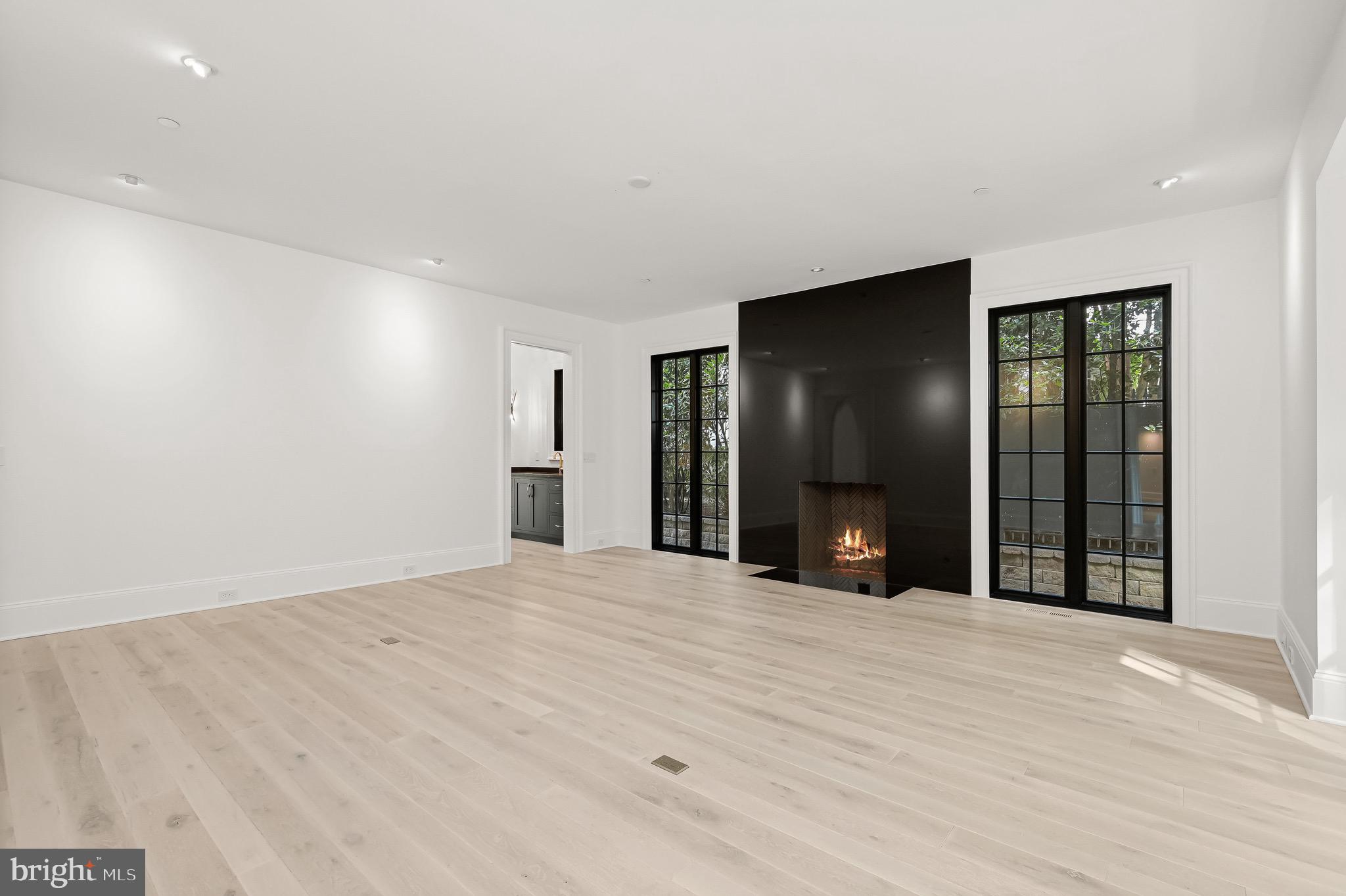 KENWOOD - Residential