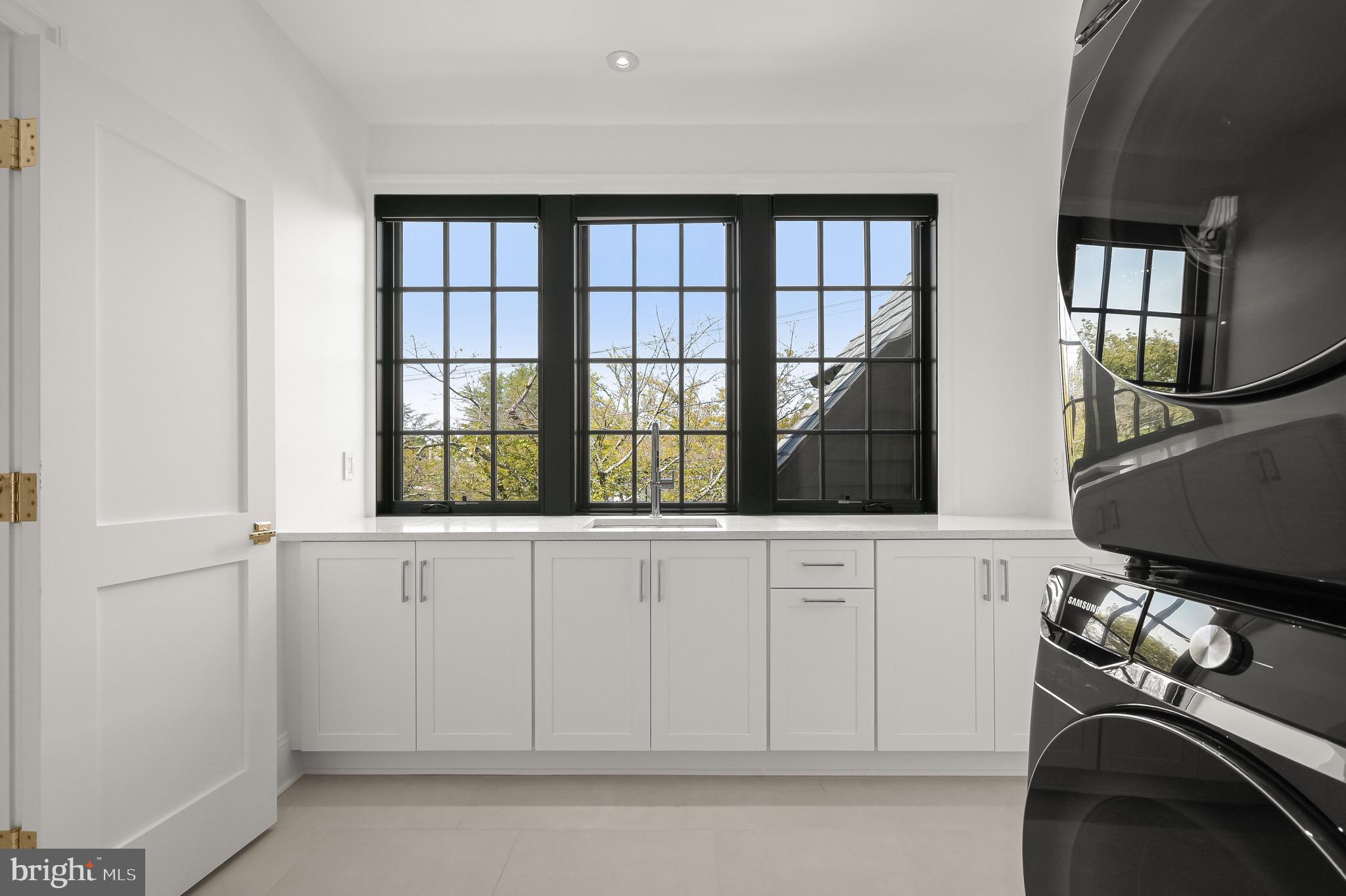 KENWOOD - Residential