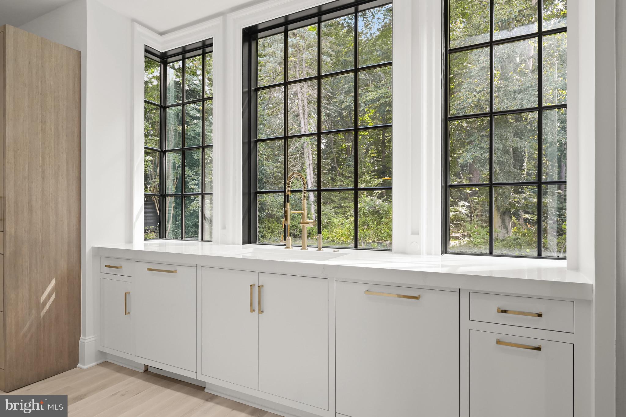 KENWOOD - Residential