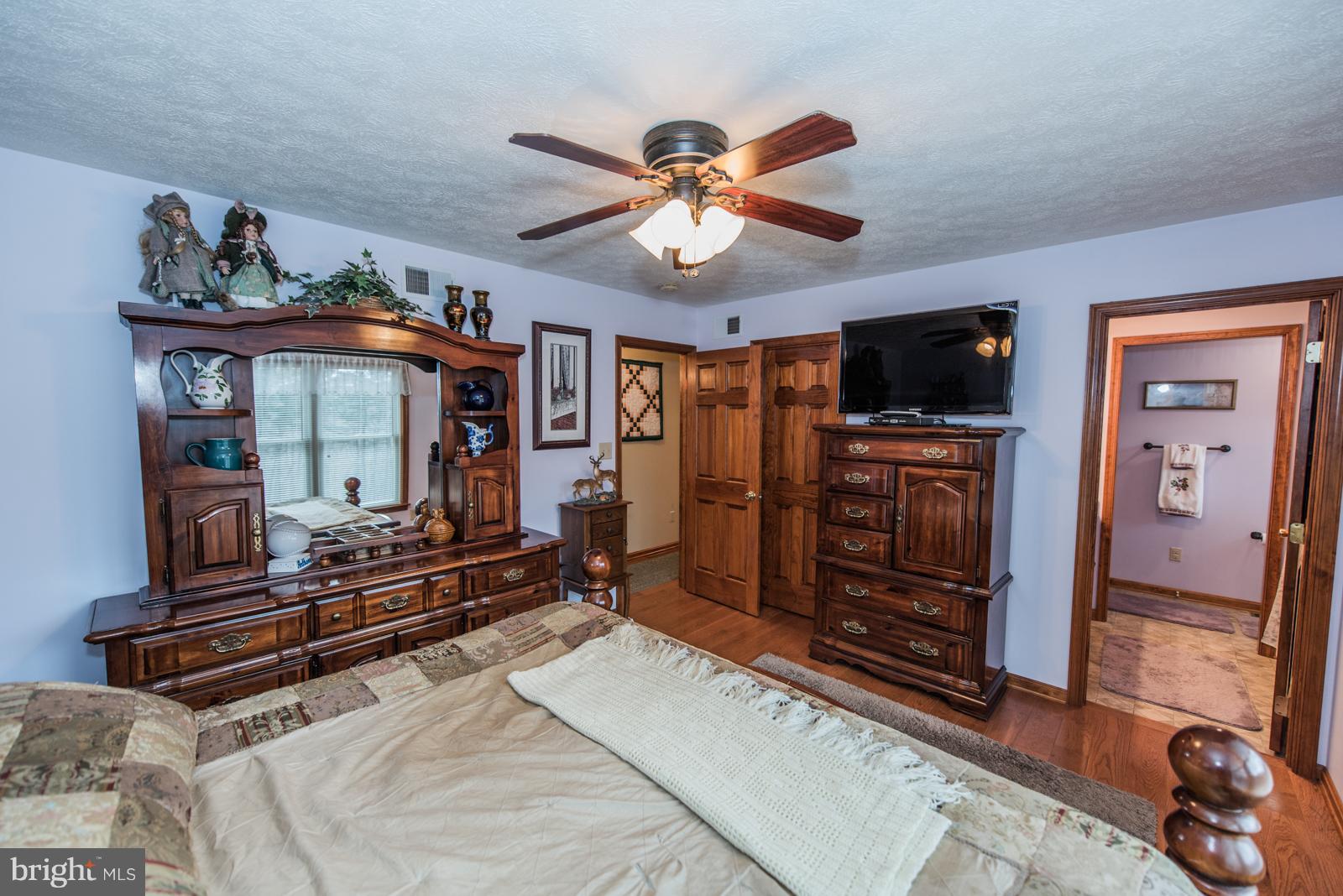 DRY RUN ACRES - Residential