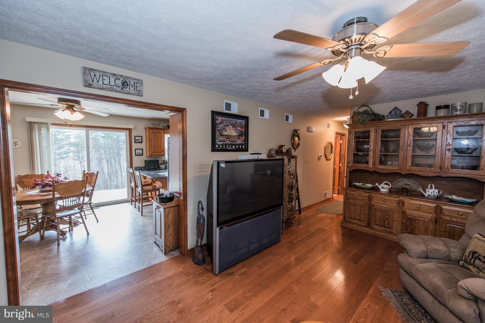 DRY RUN ACRES - Residential