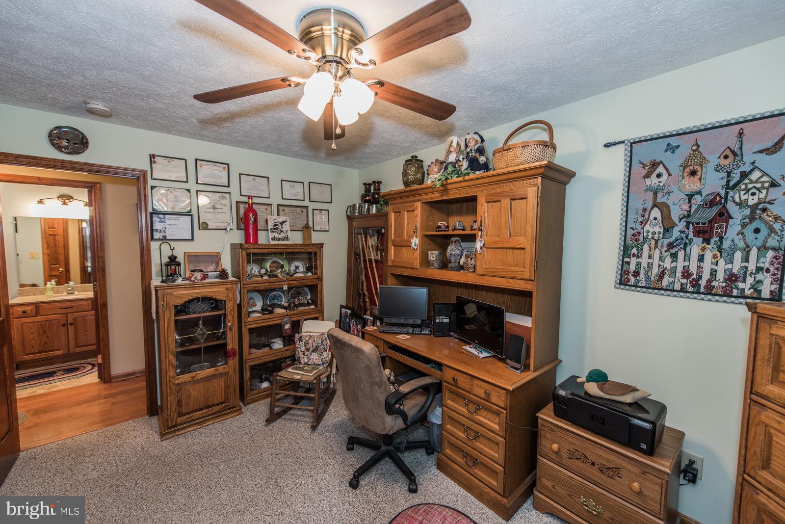 DRY RUN ACRES - Residential