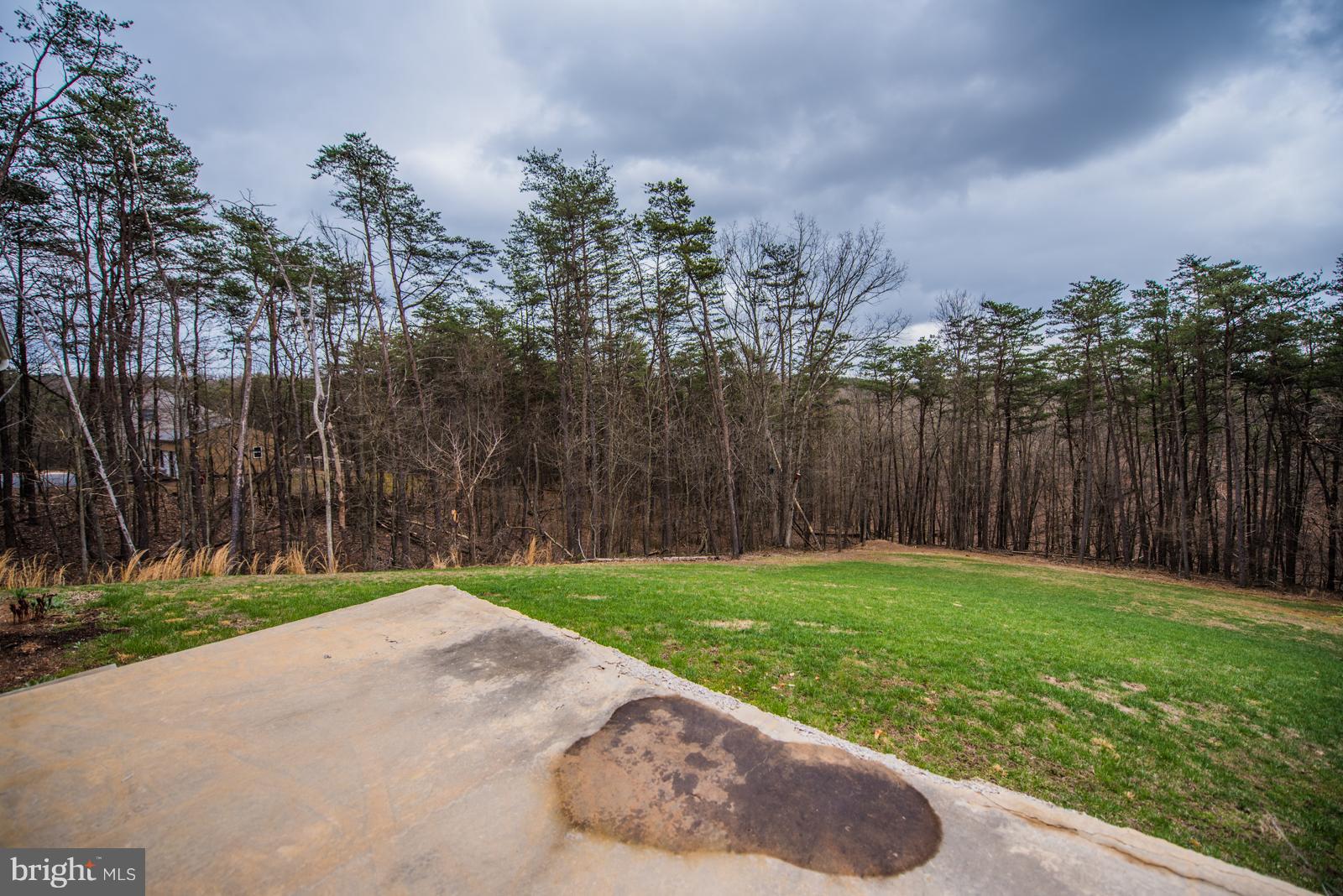 DRY RUN ACRES - Residential