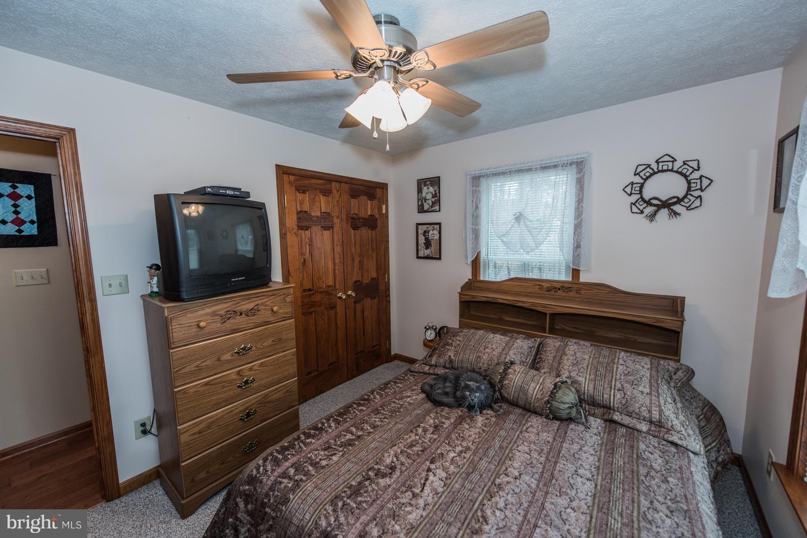 DRY RUN ACRES - Residential