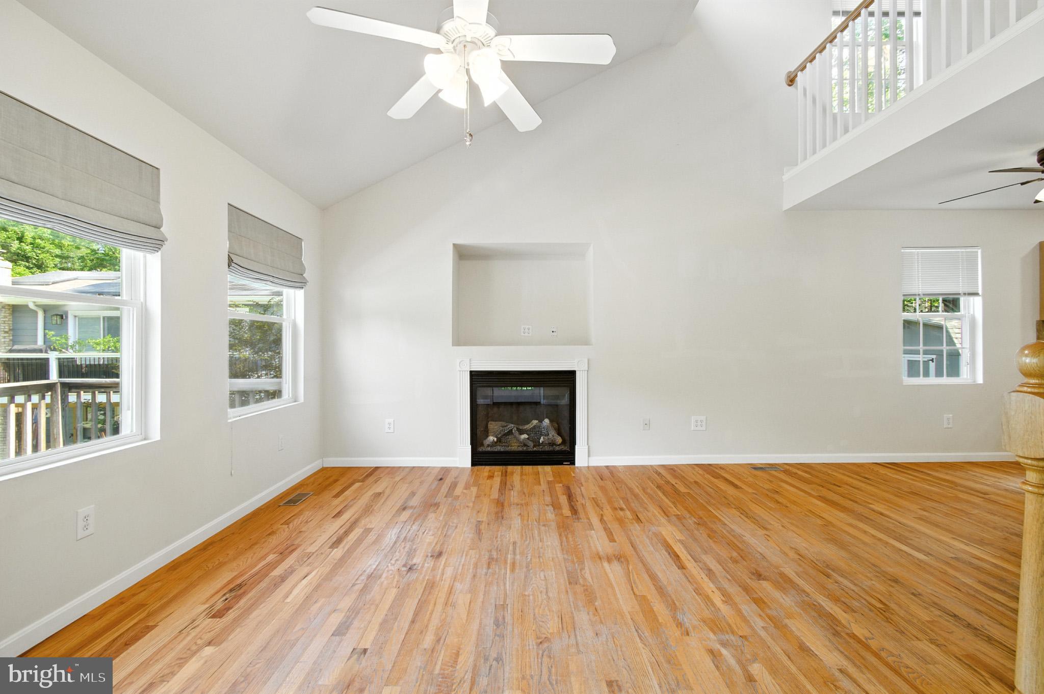 BAY HIGHLANDS - Residential Lease