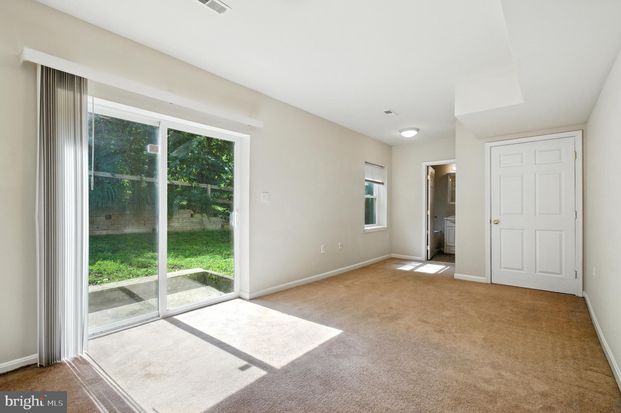 BAY HIGHLANDS - Residential Lease