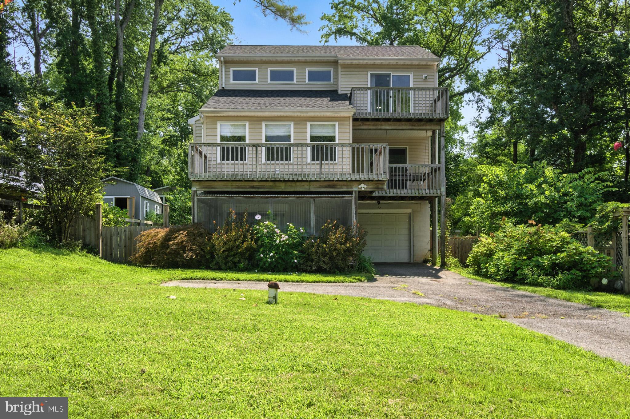 BAY HIGHLANDS - Residential Lease