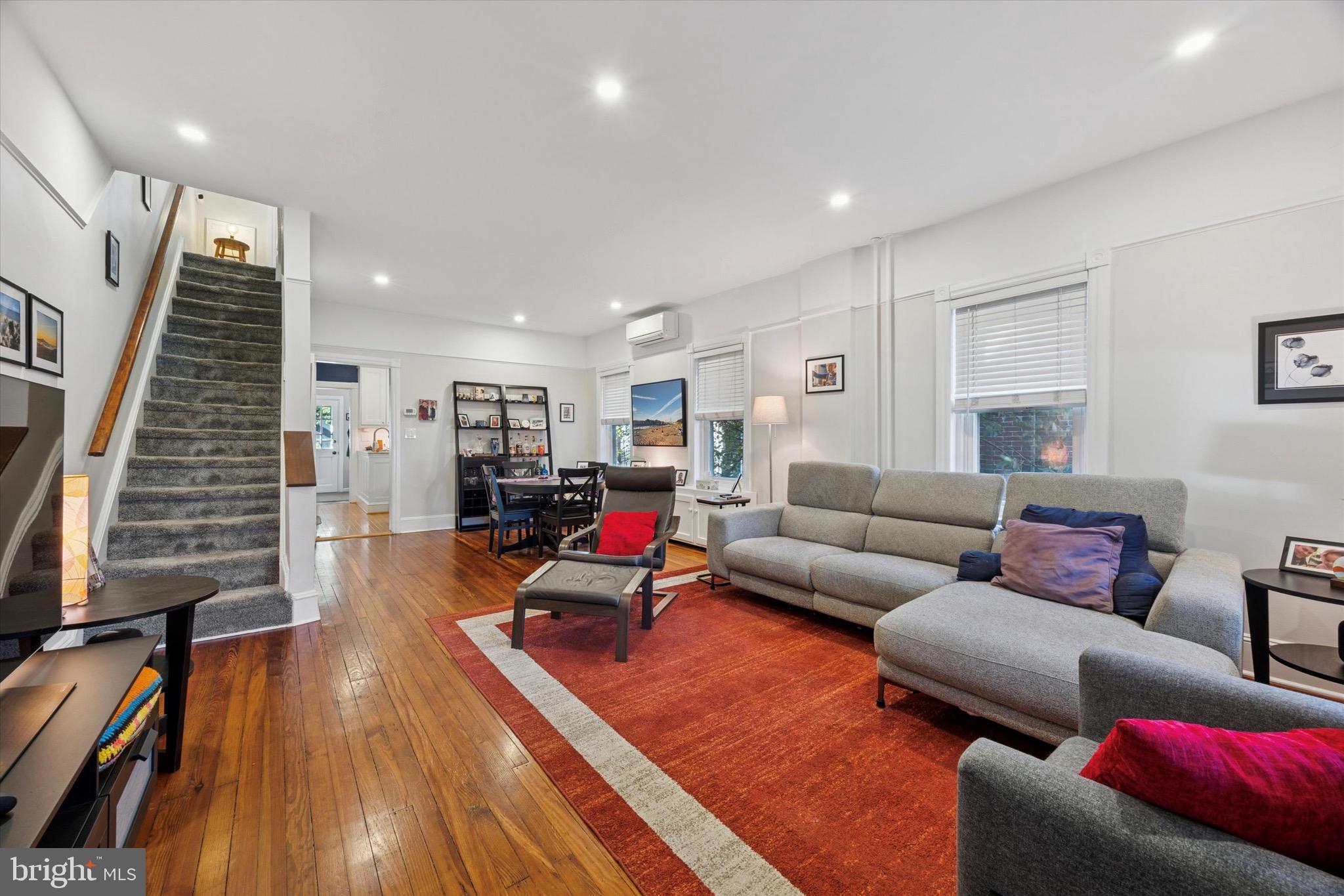 334 W SECOND STREET