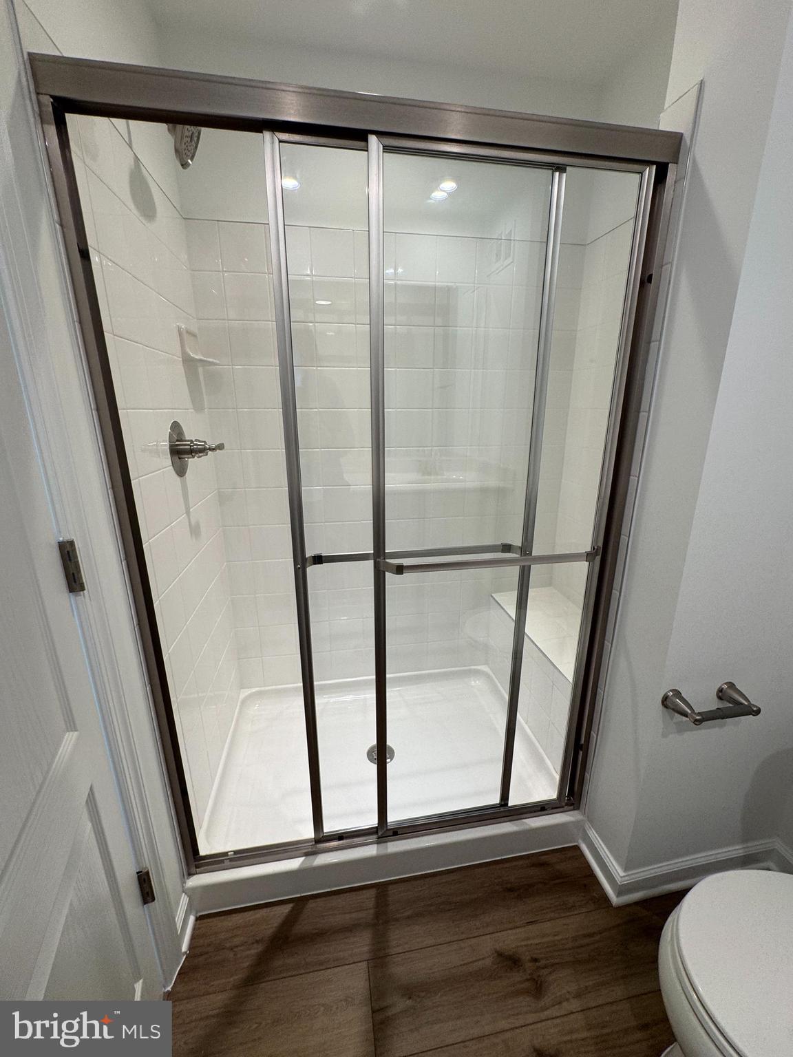 WHISPERING PINES - Residential Lease