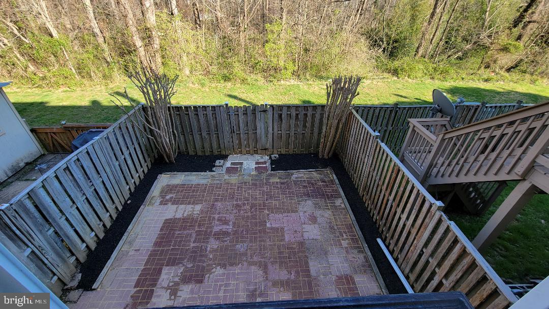 BURKE STATION SQUARE - Residential